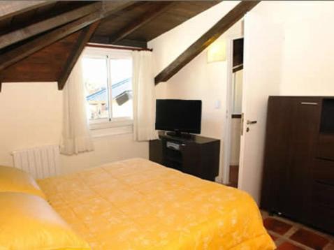 One-Bedroom Apartment with Terrace photo 1