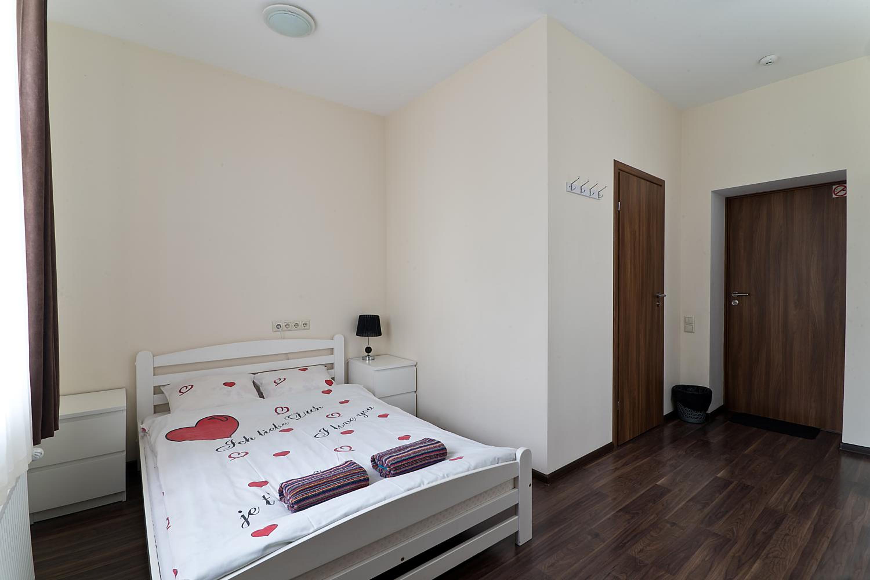 Double or Twin Room with Shower - Photo 7