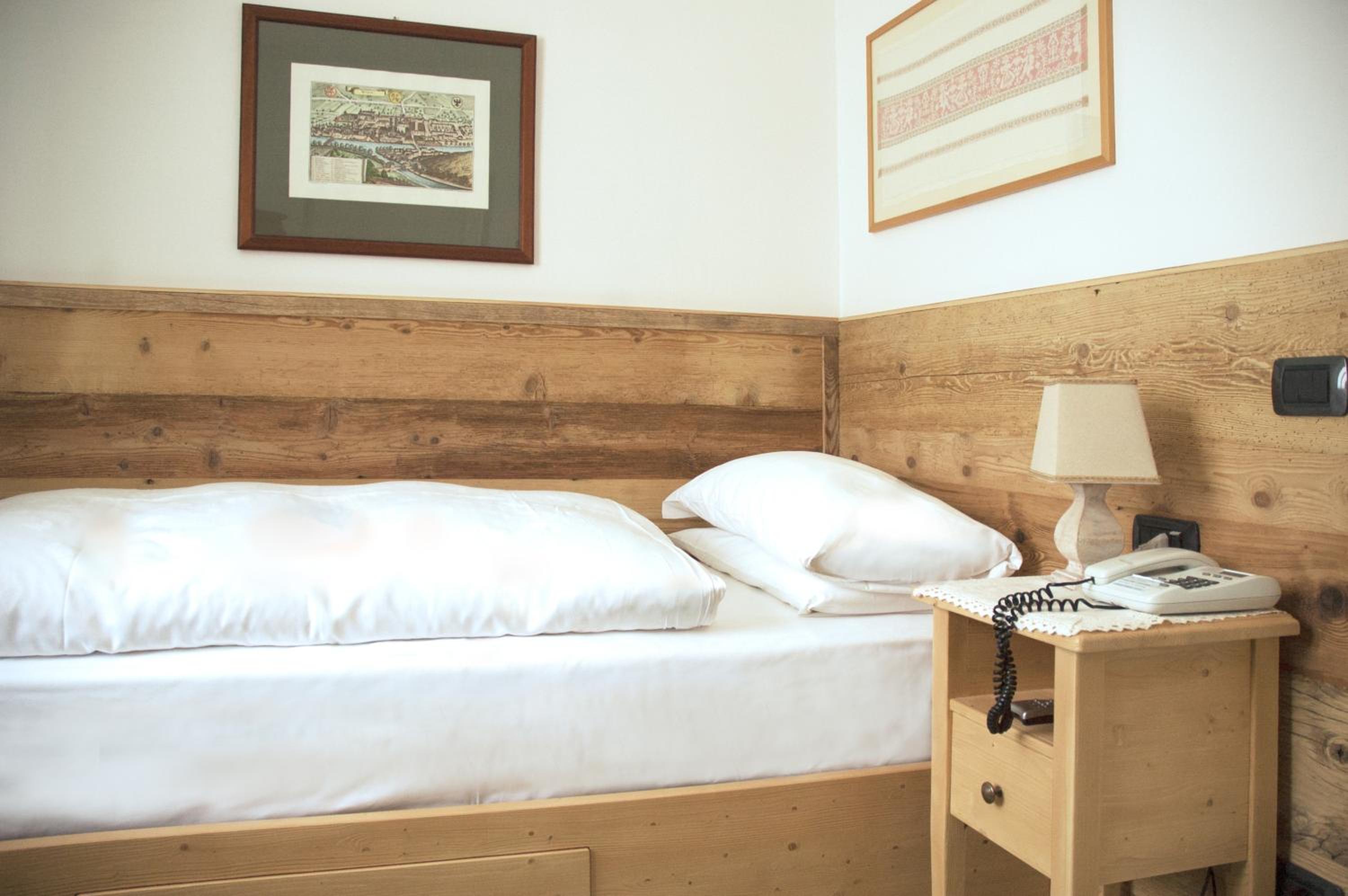 Single Room photo 2