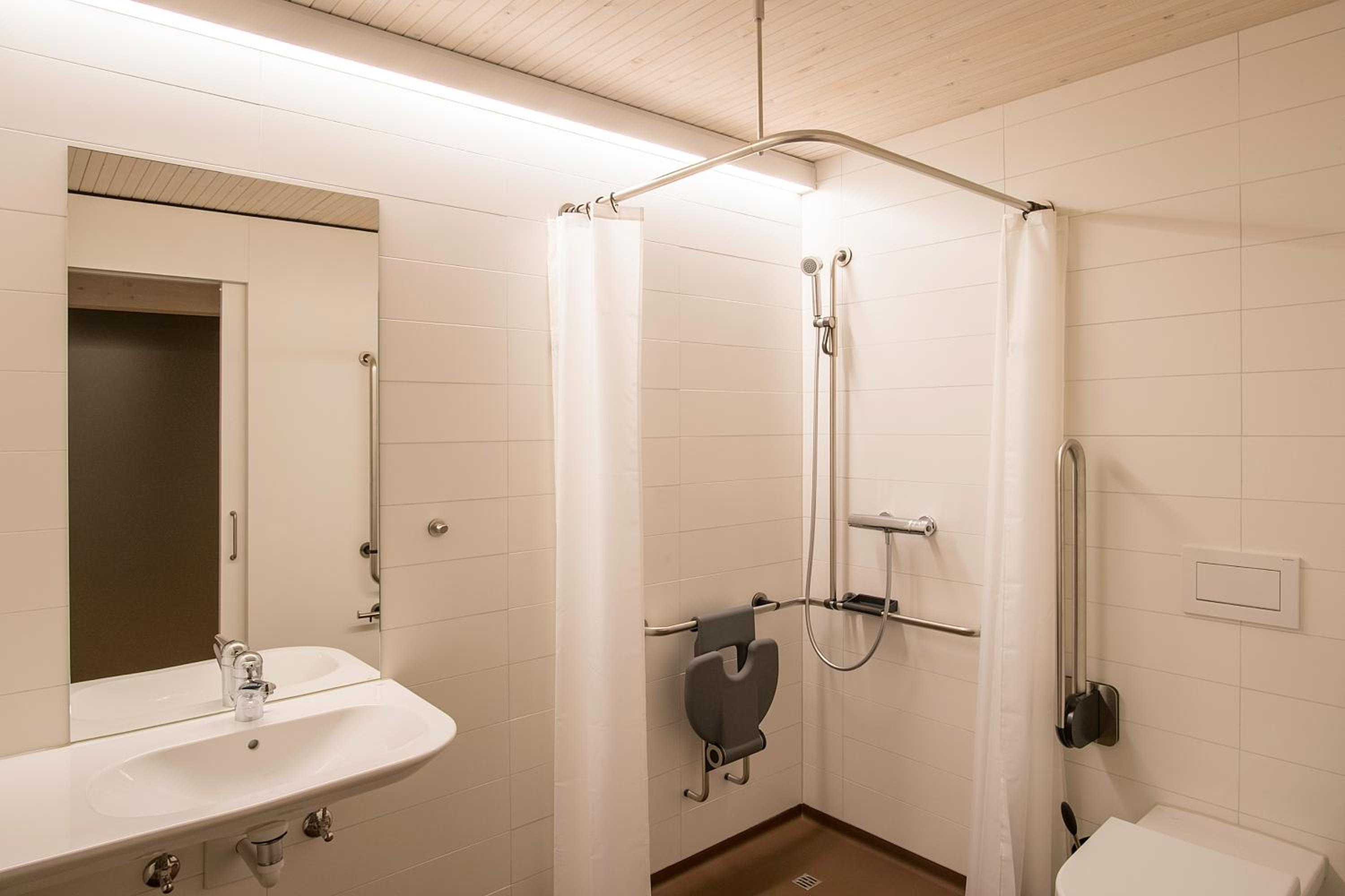 Standard Twin Room with Mountain View photo 3