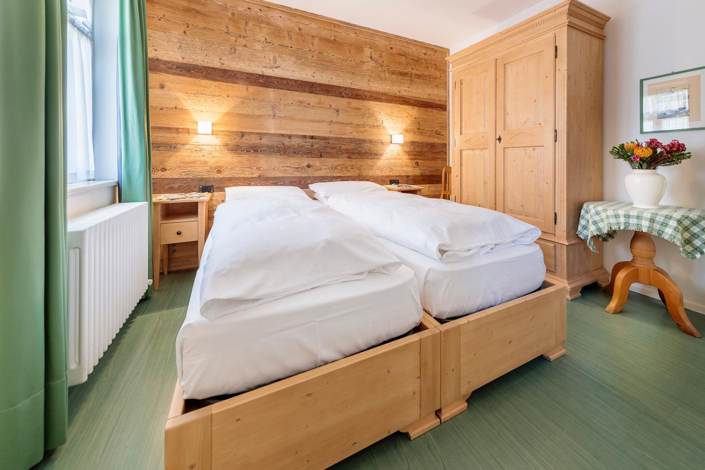 Double or Twin Room - Photo 1