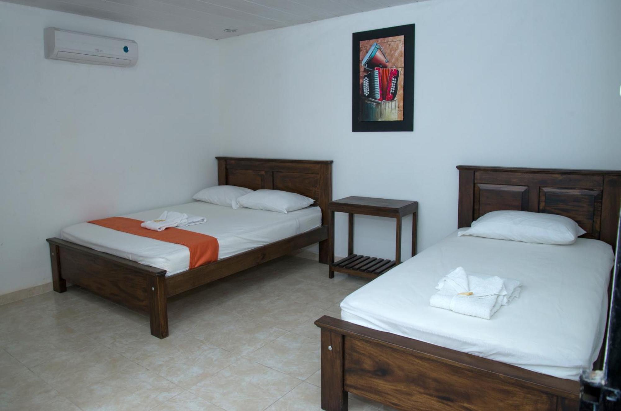 Standard Twin Room photo 3