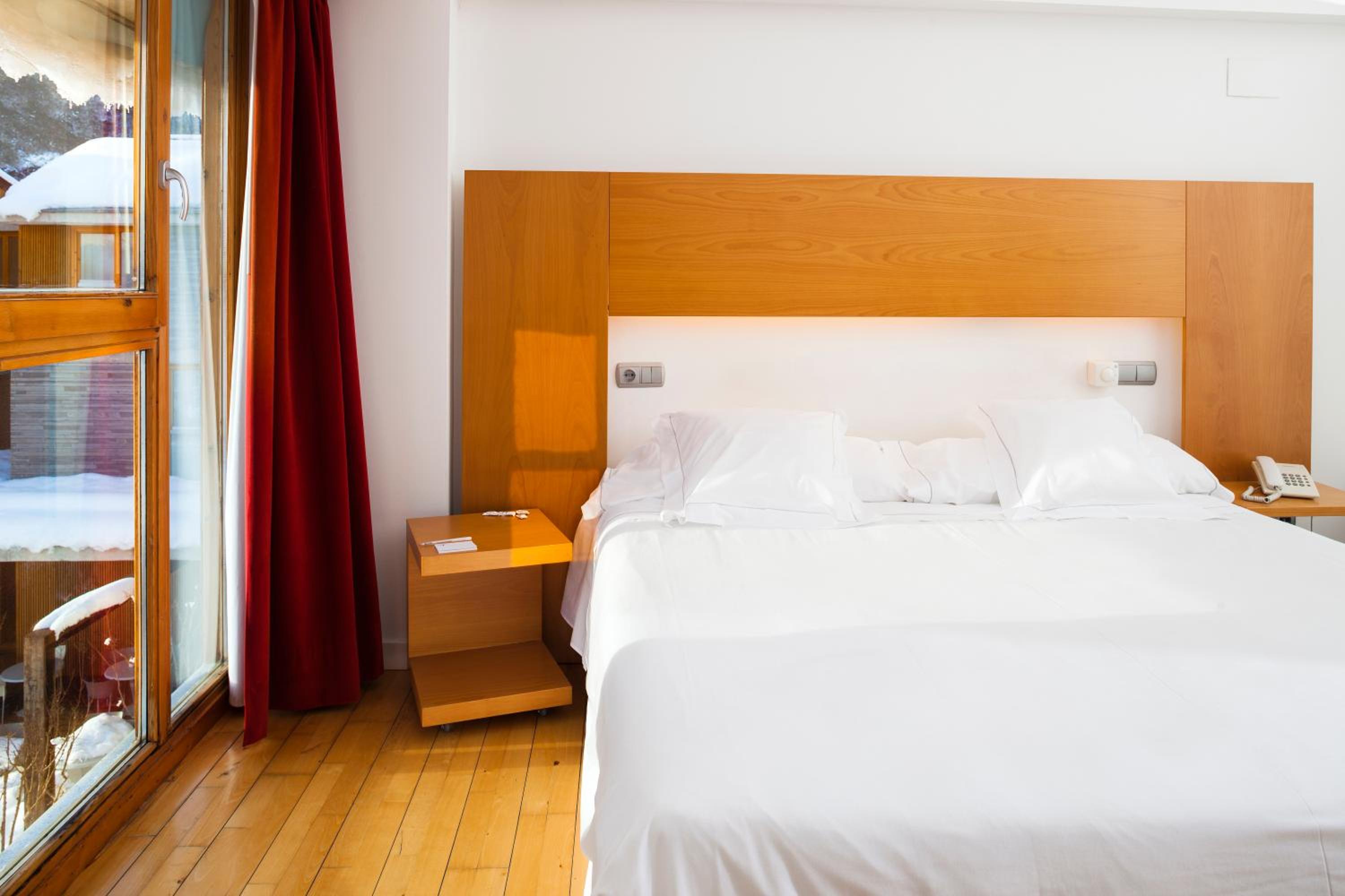Double or Twin Room - Photo 5