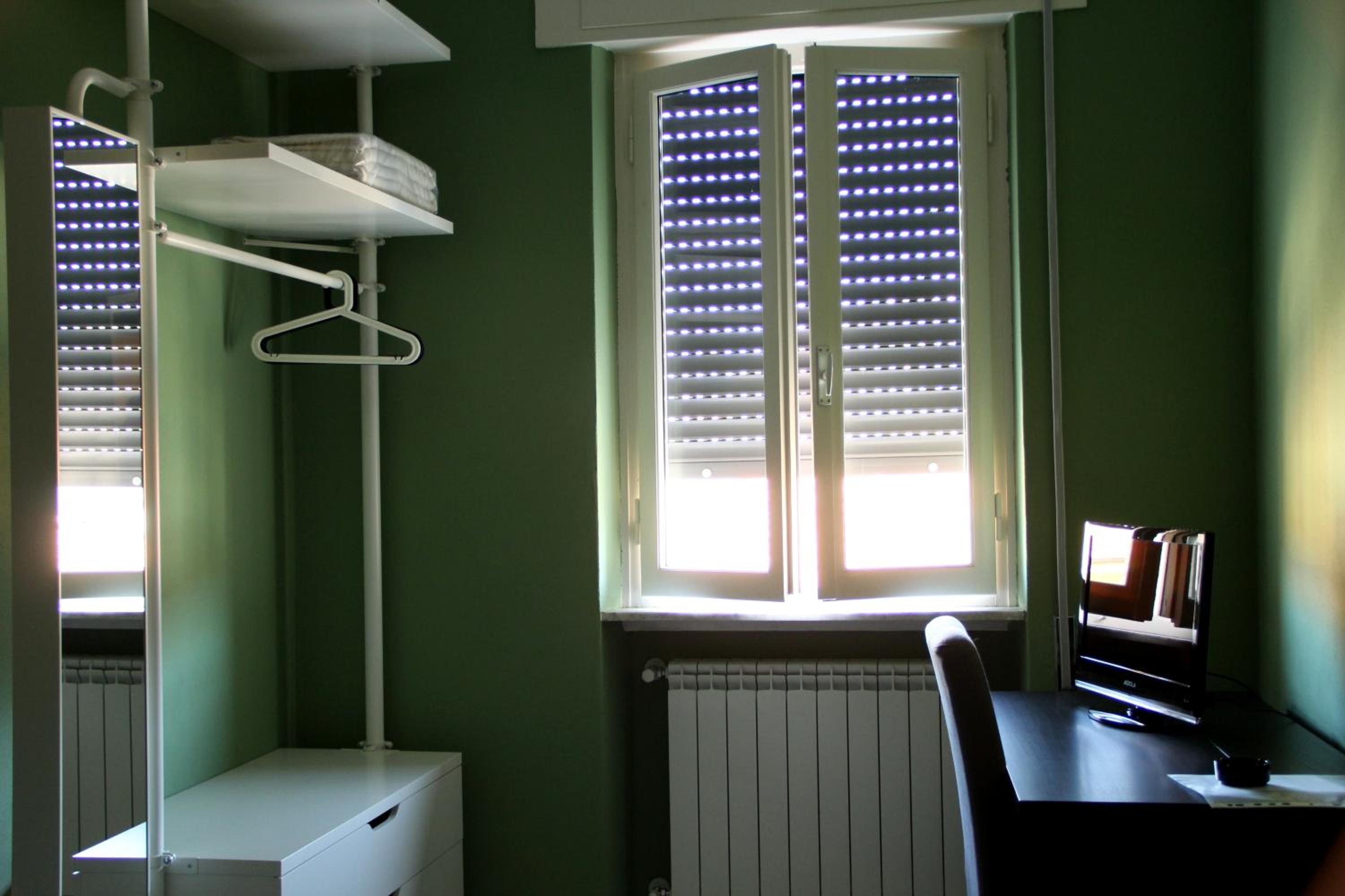Single Room with Private External Bathroom photo 2