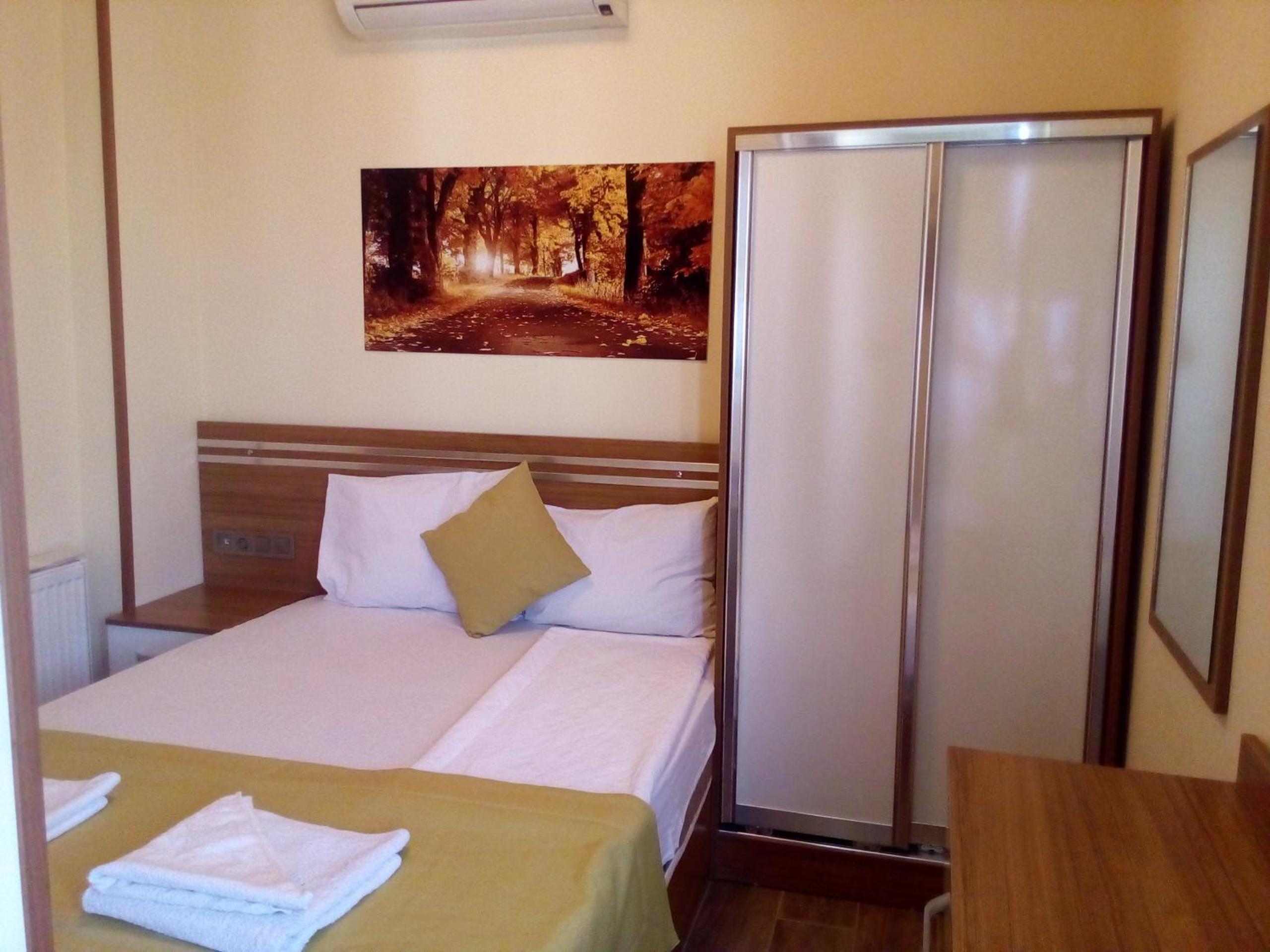 Economy Double or Twin Room - Photo 2