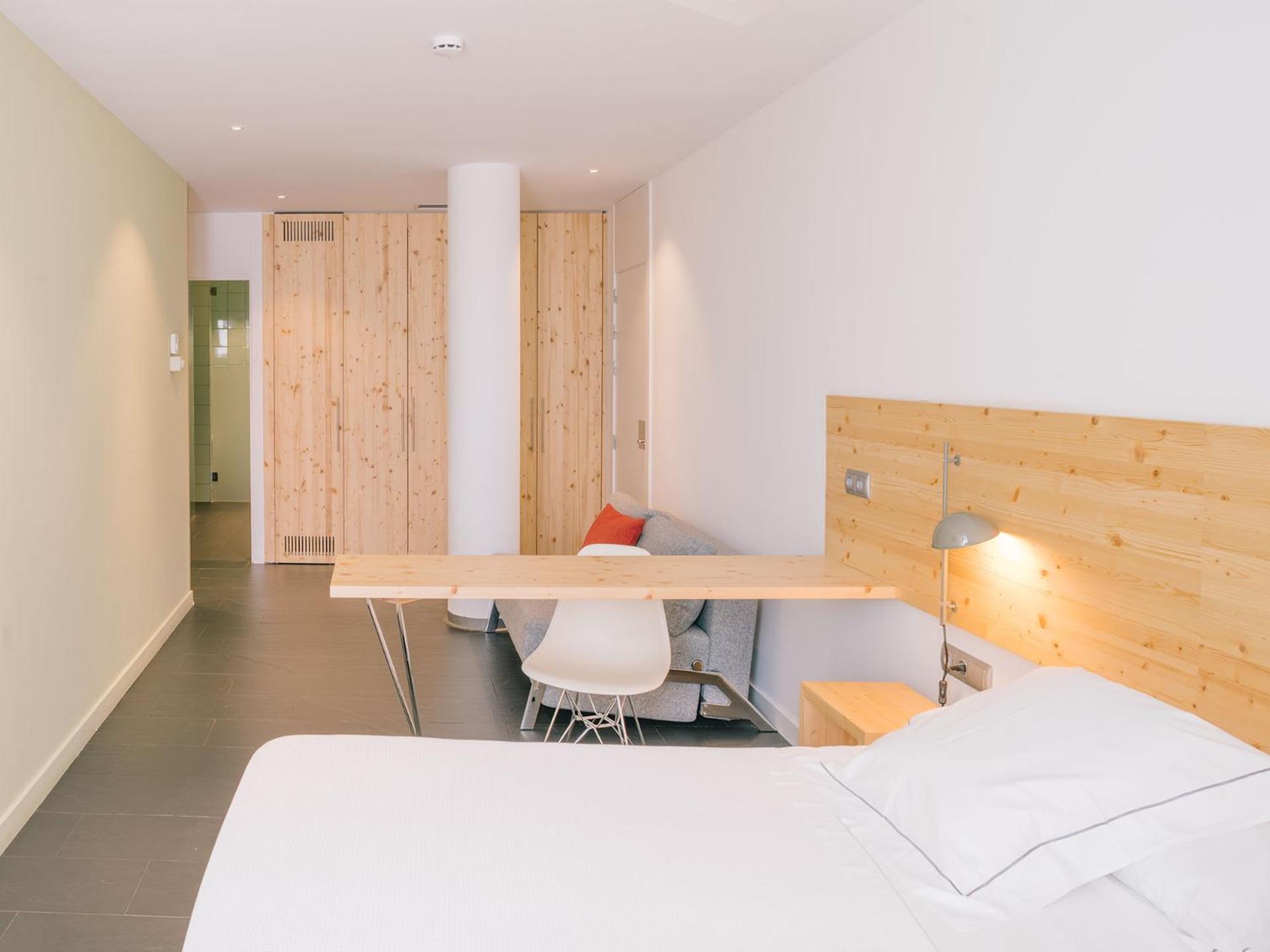 Large Double or Twin Room - Photo 4