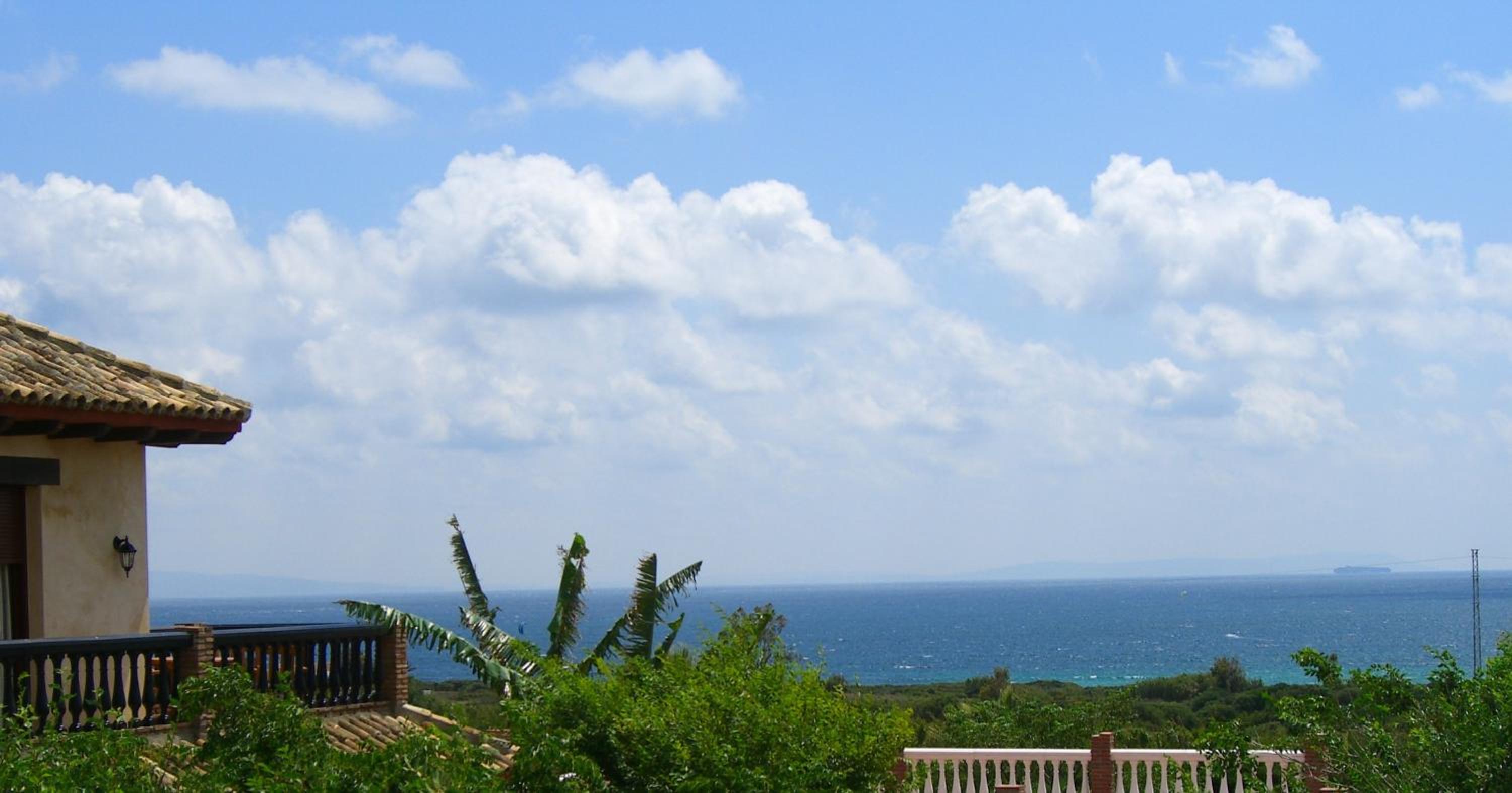 Deluxe Twin Room with Sea View photo 3