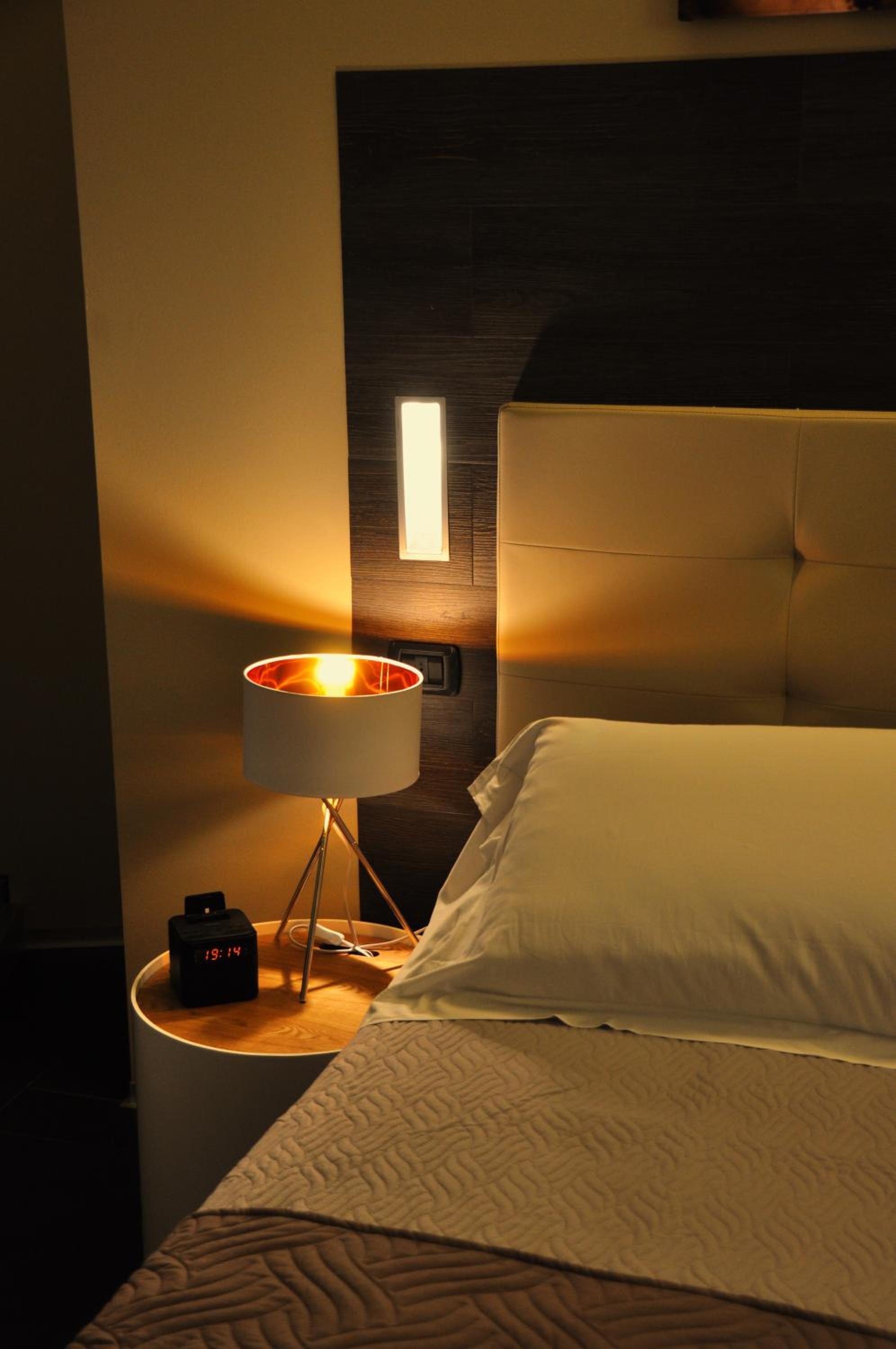 Deluxe Twin Room Single Use (1 Adult) photo 3