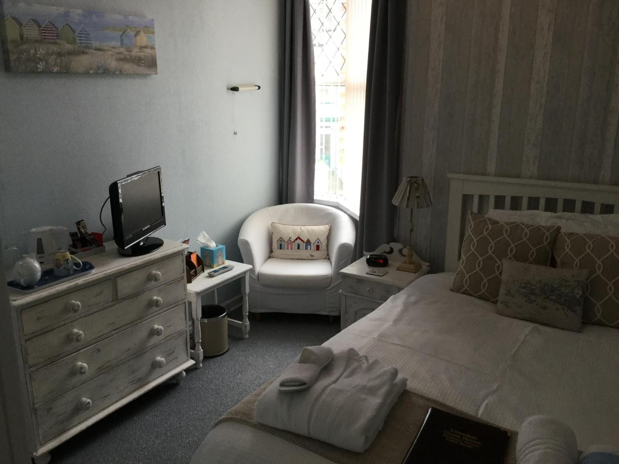 Single Room with Private External Bathroom