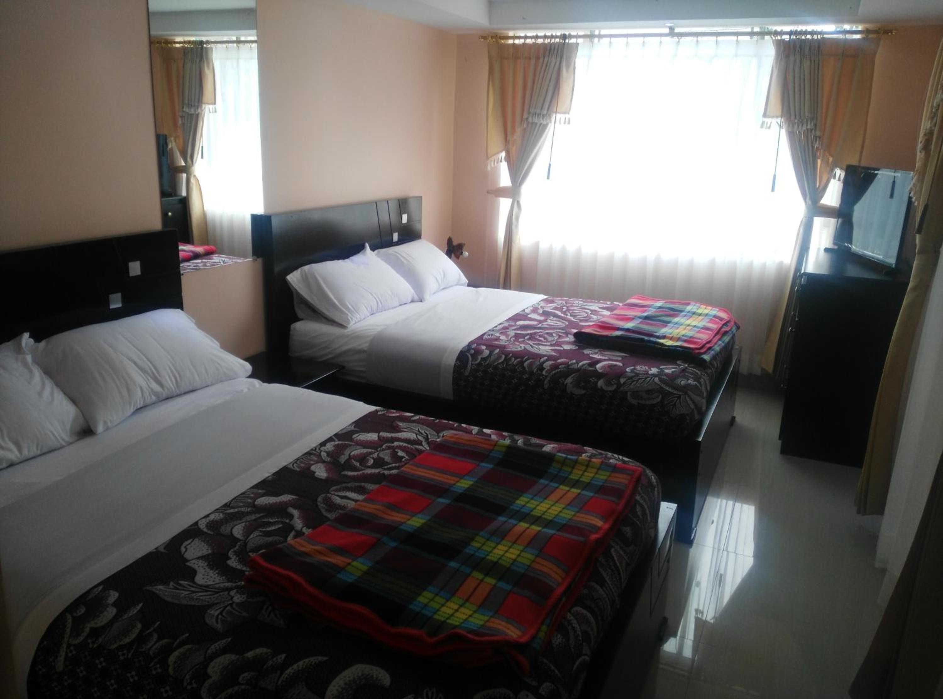 Standard Double Room with Two Double Beds photo 2