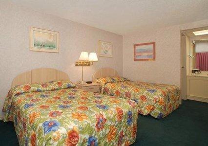 Double Room with Two Double Beds - Smoking - Photo 7
