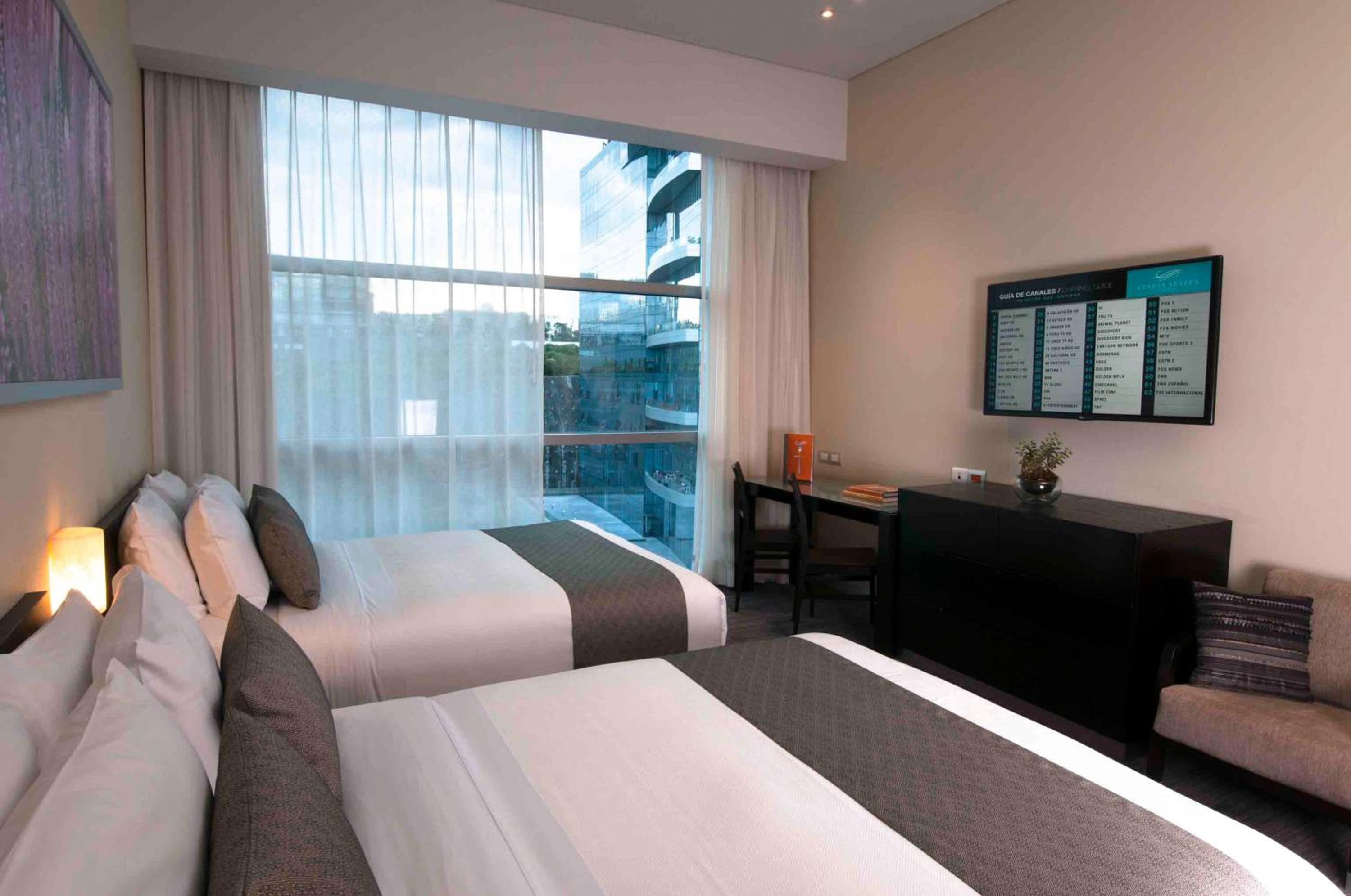 Deluxe Double Room - Photo 9