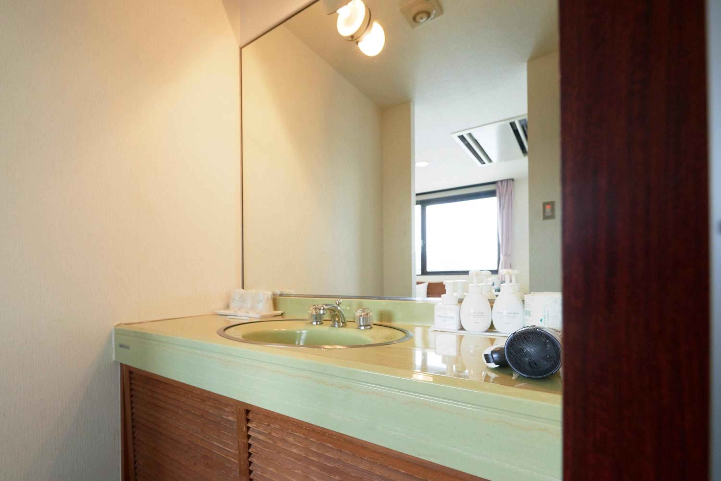 Double Room - Smoking photo 2