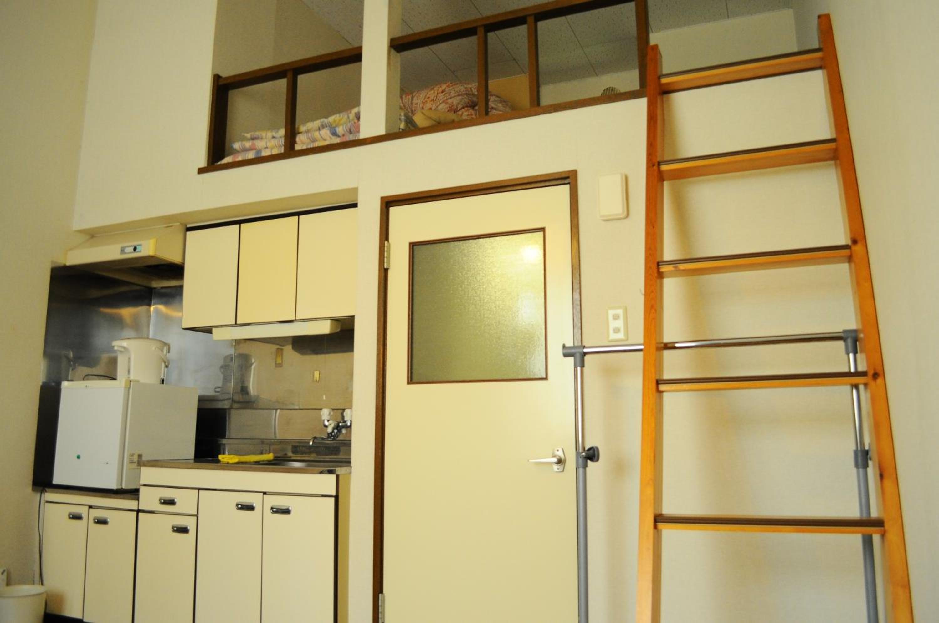 Single Room with Bathroom photo 3
