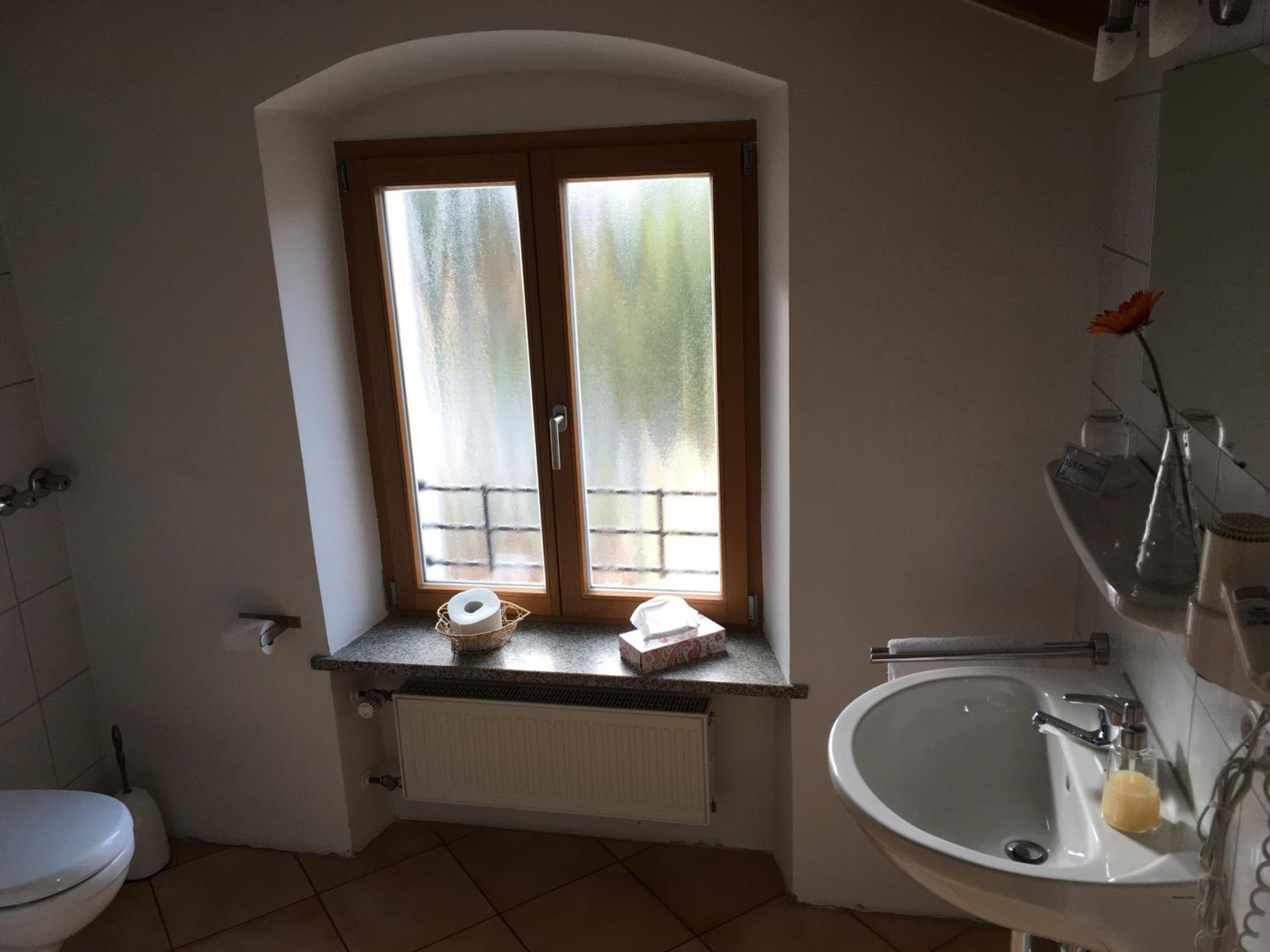 Double Room with Private Bathroom photo 2