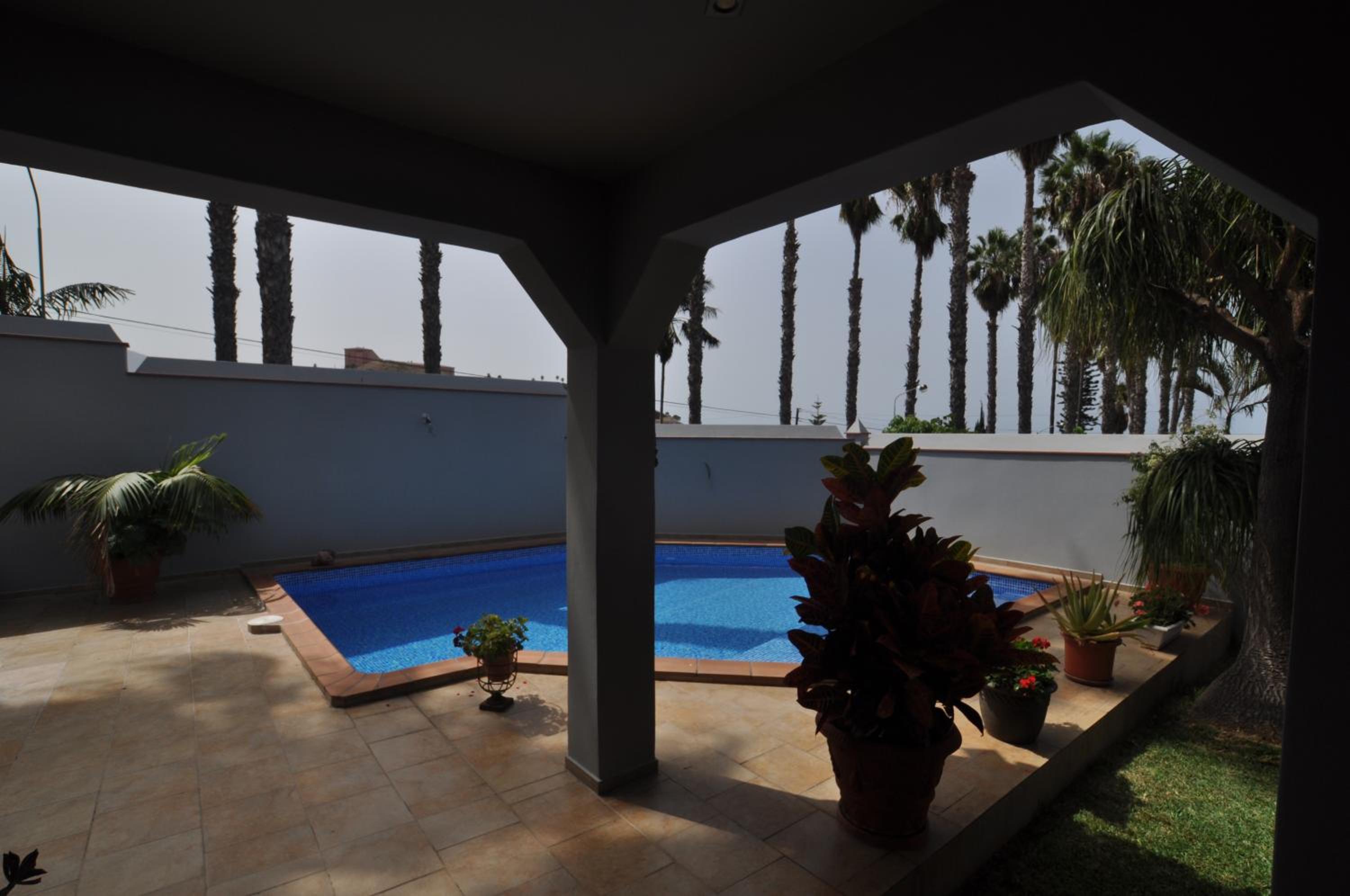 Deluxe Villa photo 2