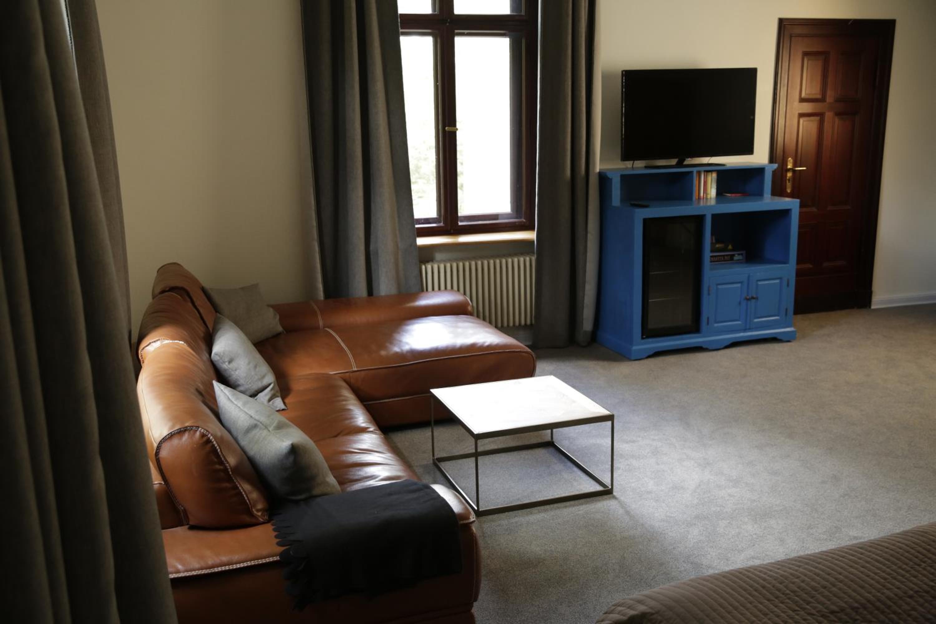 Family Room photo 2