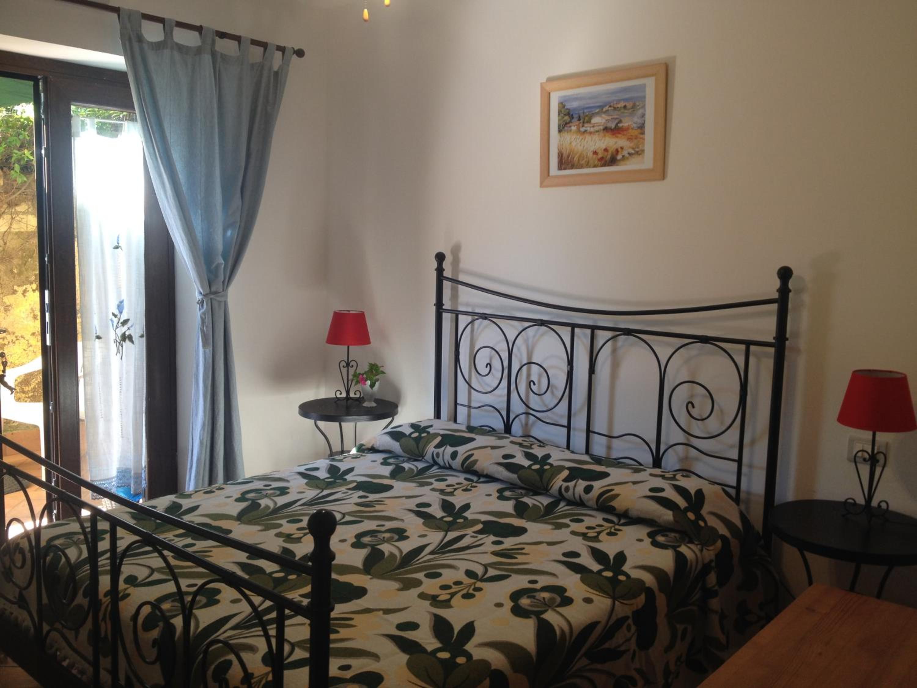 Double Room with Private Bathroom photo 1