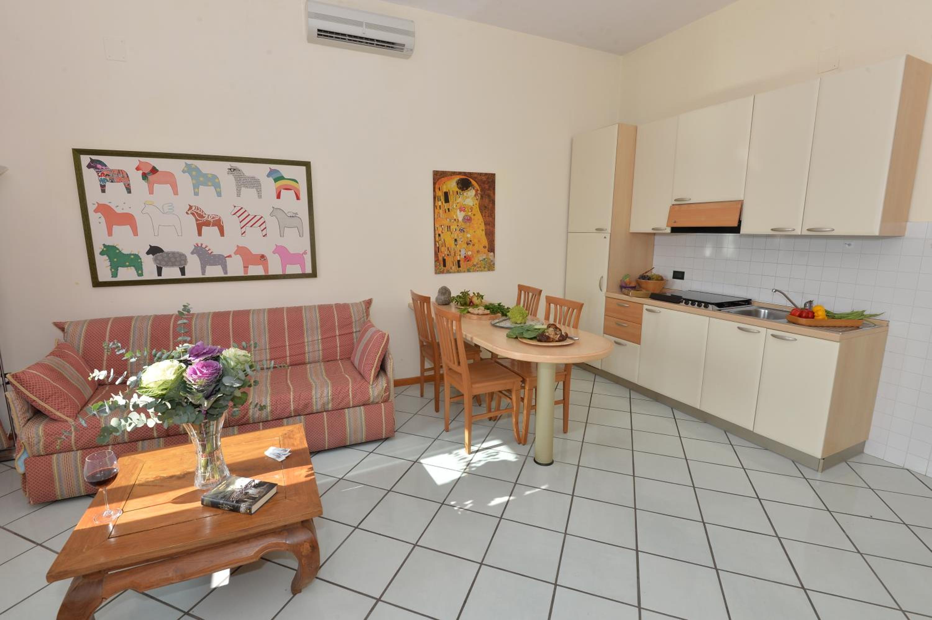 Panoramic Apartment photo 2
