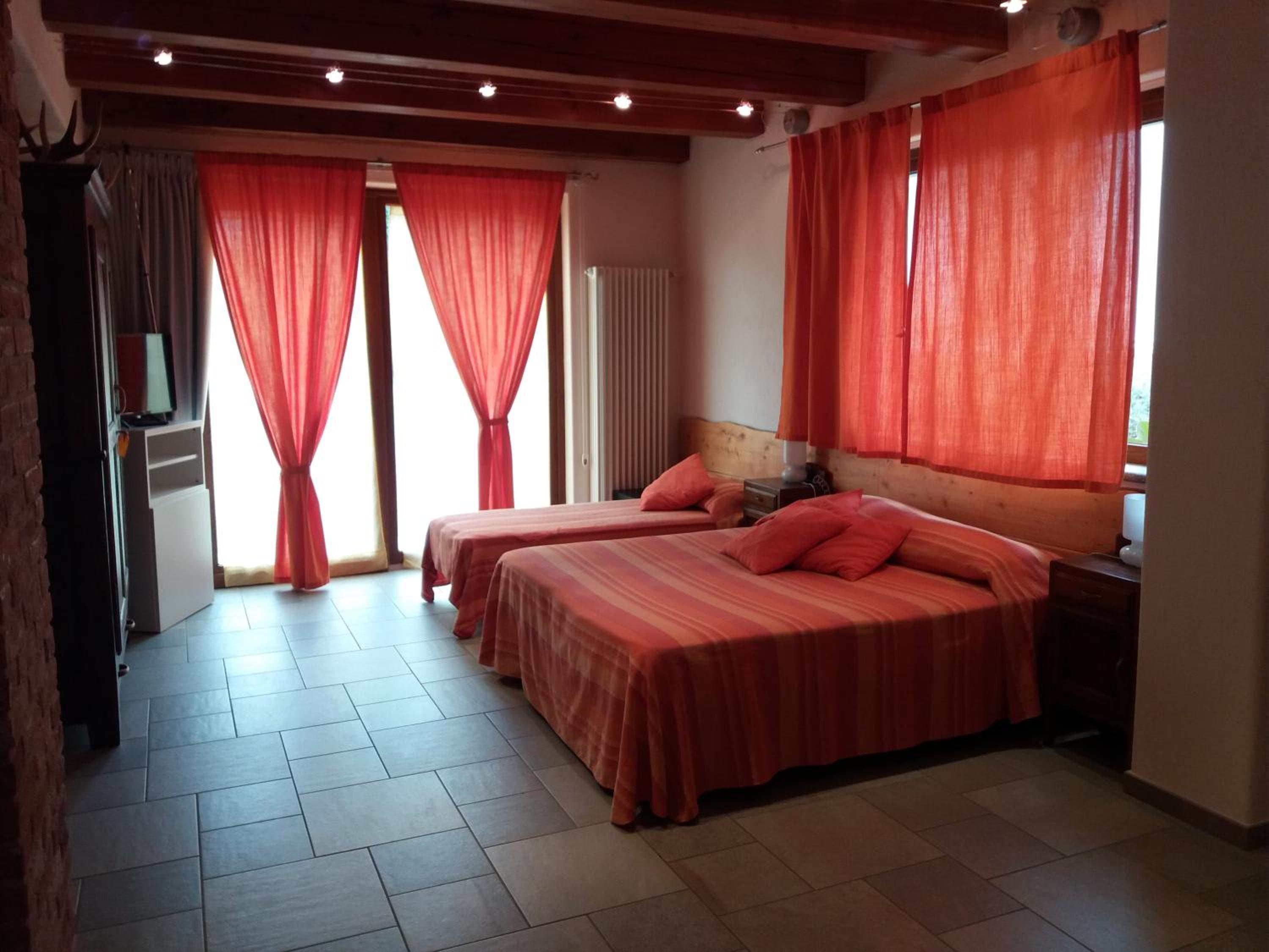 Quadruple Room photo 2