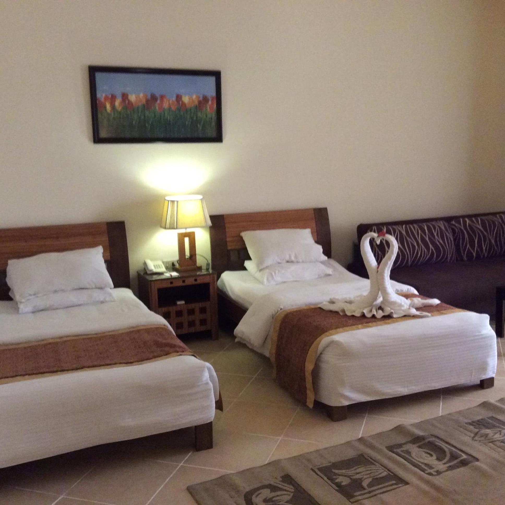 Standard Room thumbnail 6