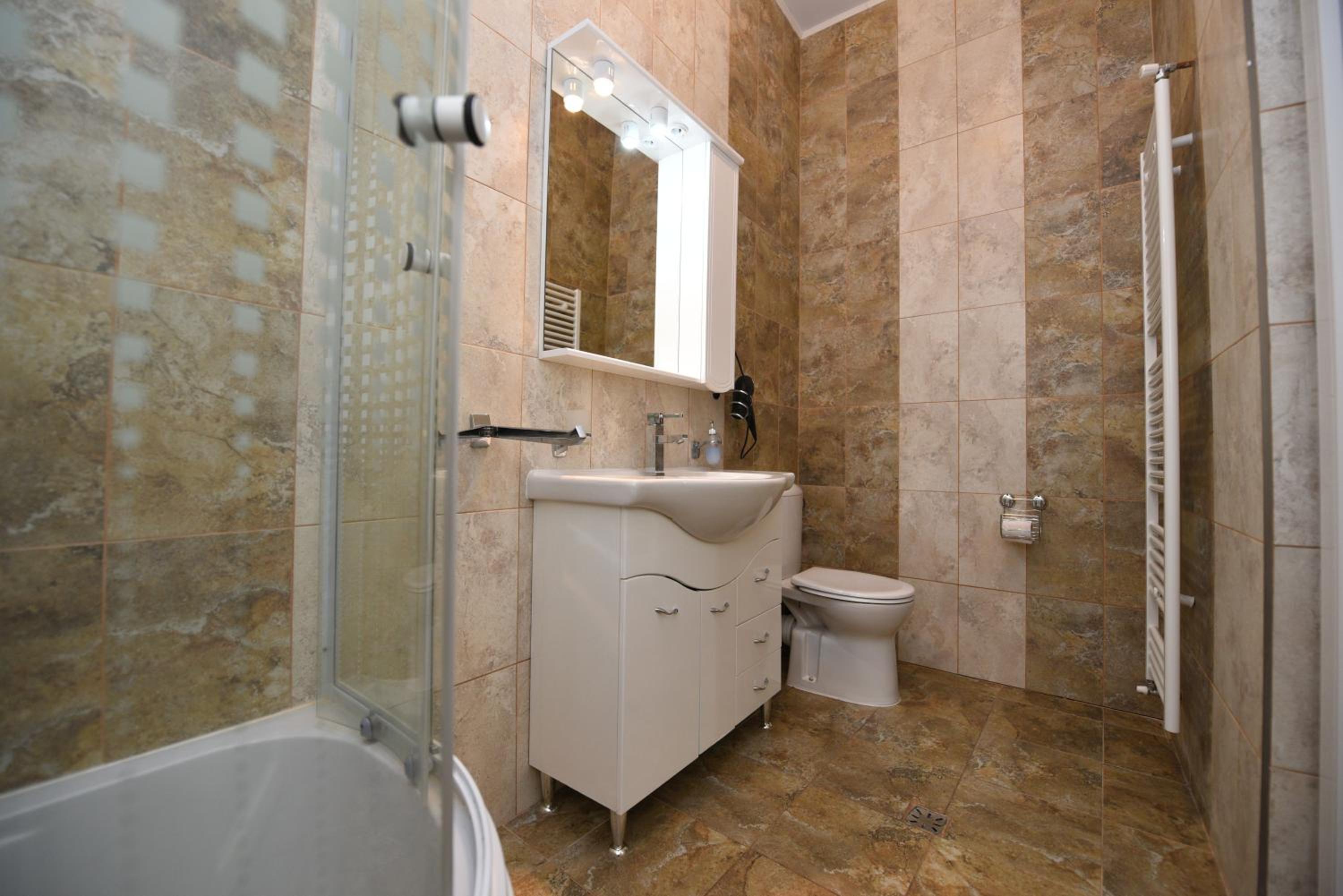 Double Room - Photo 27