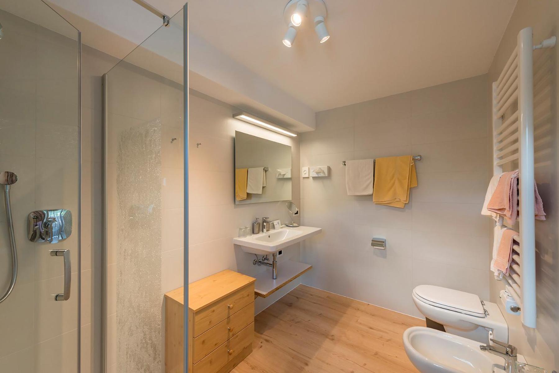 Junior Suite with Mountain View photo 3