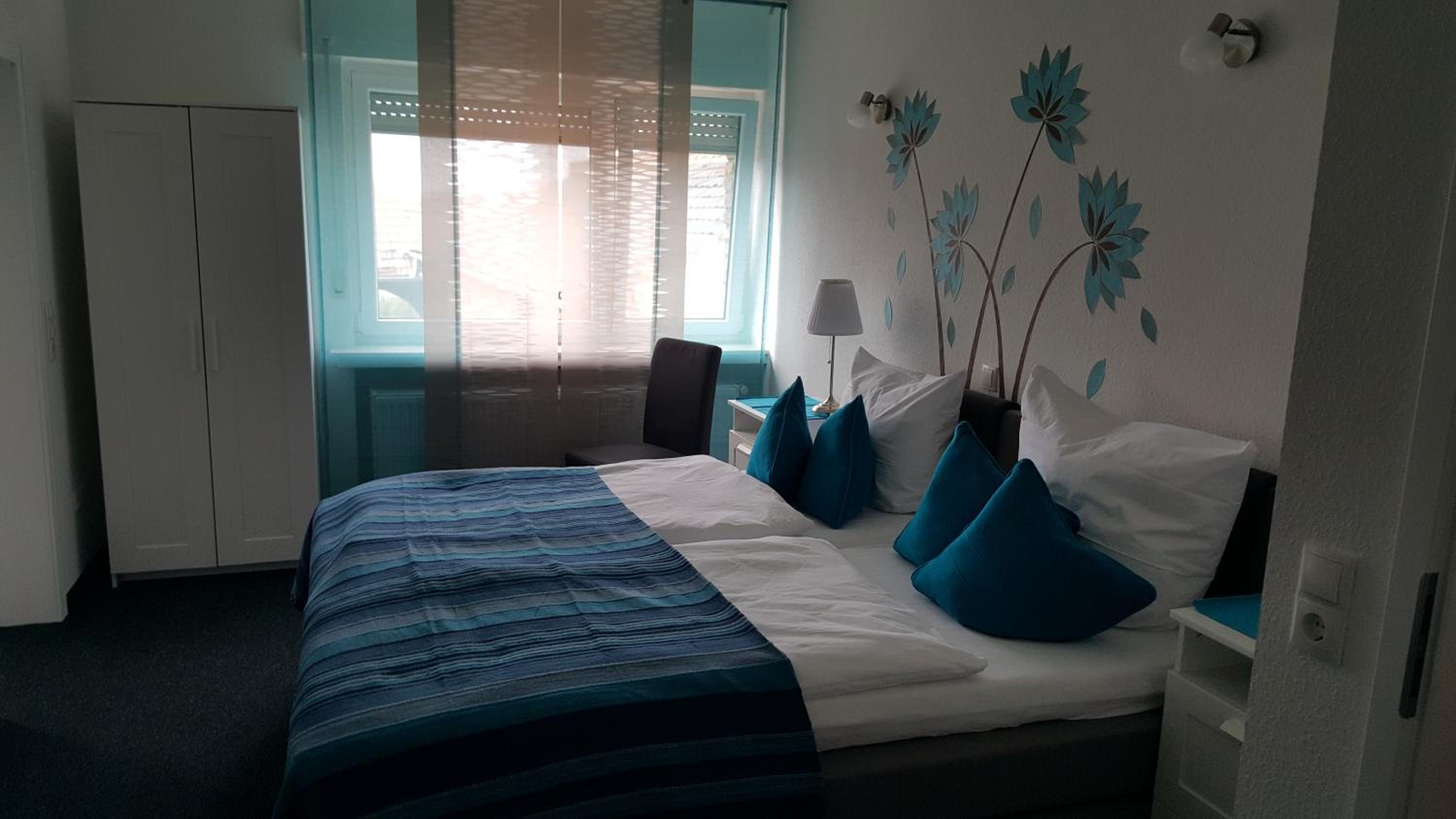Deluxe Double or Twin Room - Photo 4