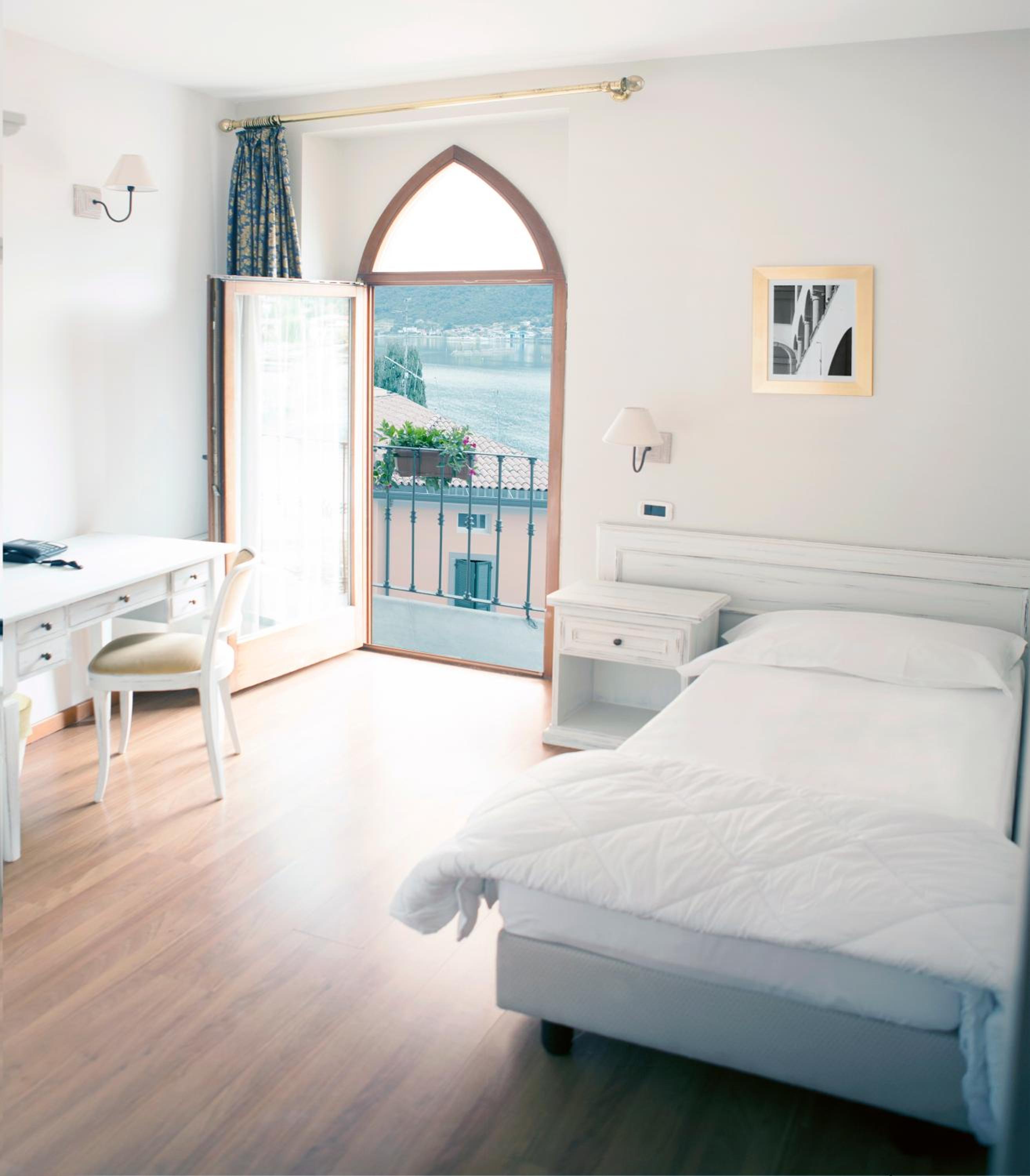 Single Room photo 3