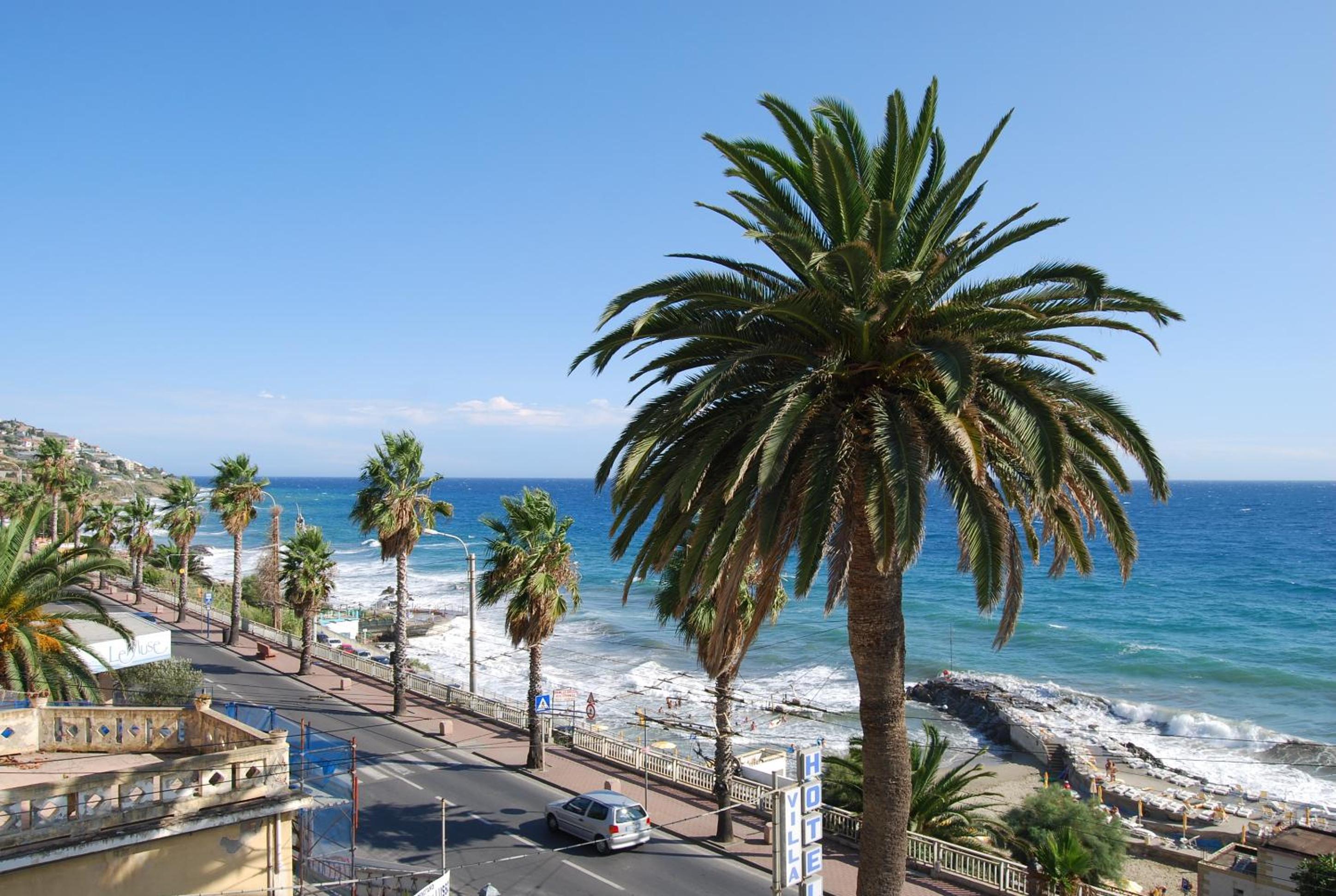 Double Or Twin Room With Sea View Without Balcony photo 2