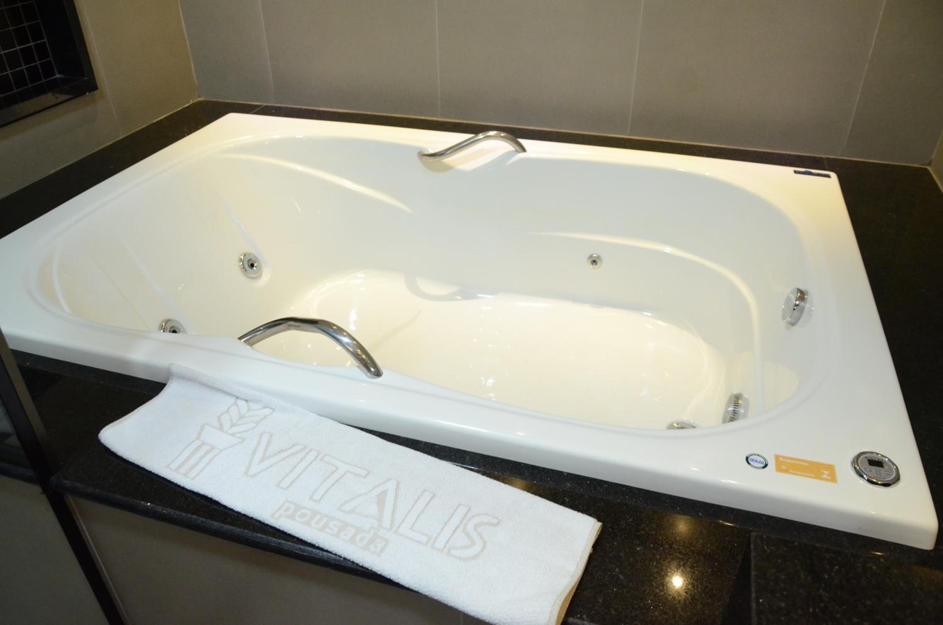 Deluxe Double Room with Bath photo 2