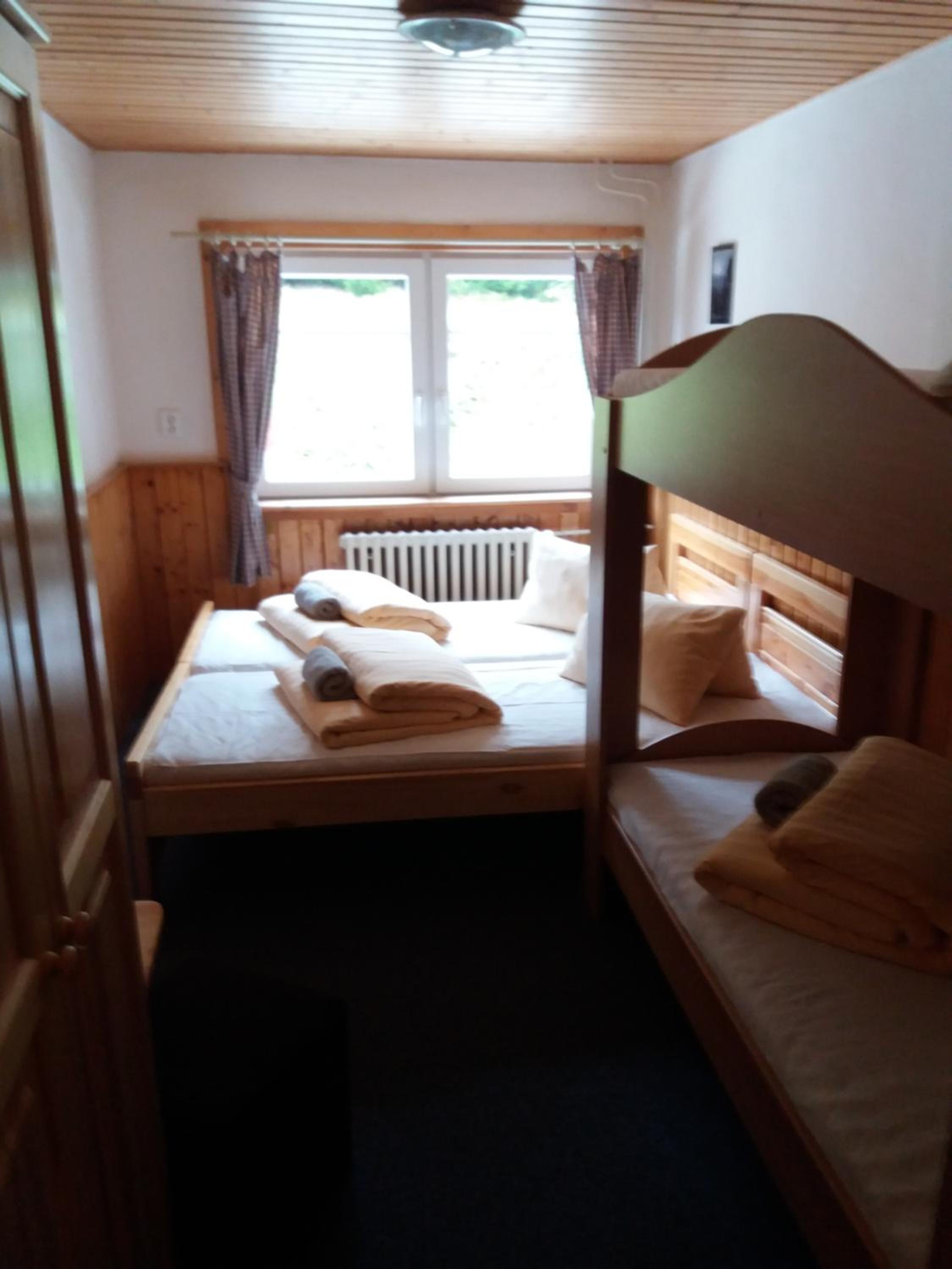 Quadruple Room with Shared Bathroom photo 1