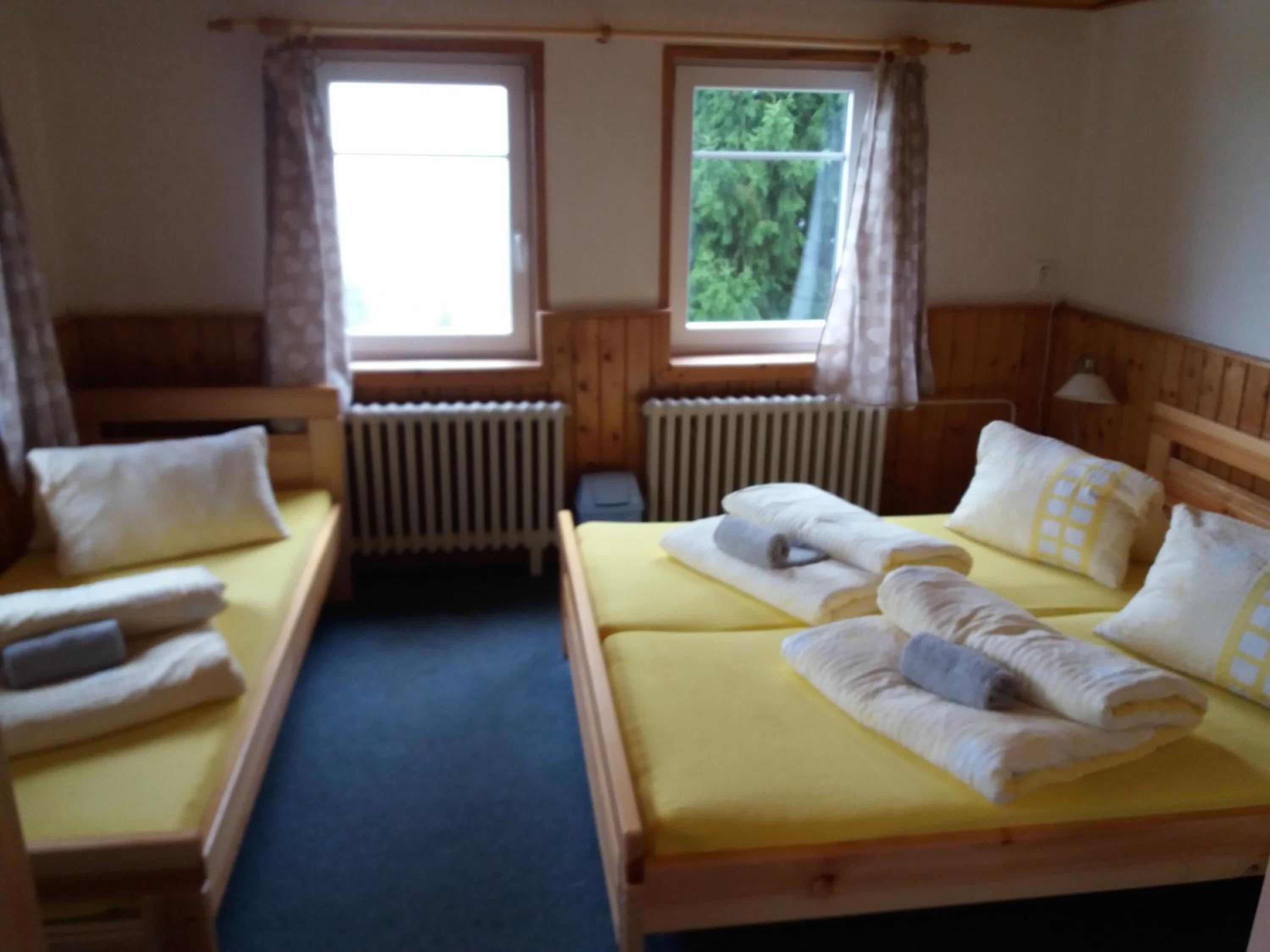 Triple Room with Shared Bathroom photo 1