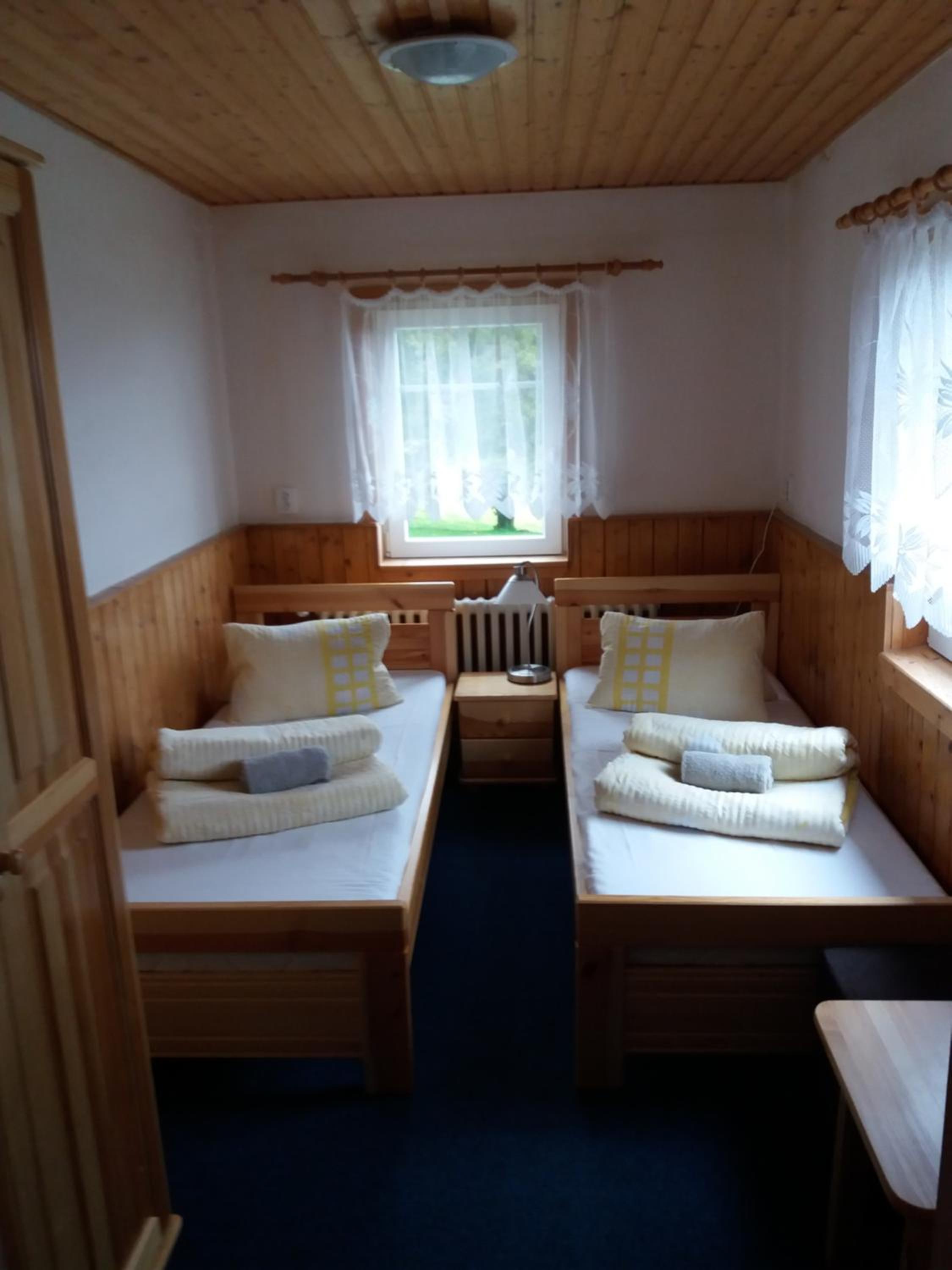 Twin Room with Shared Bathroom photo 3