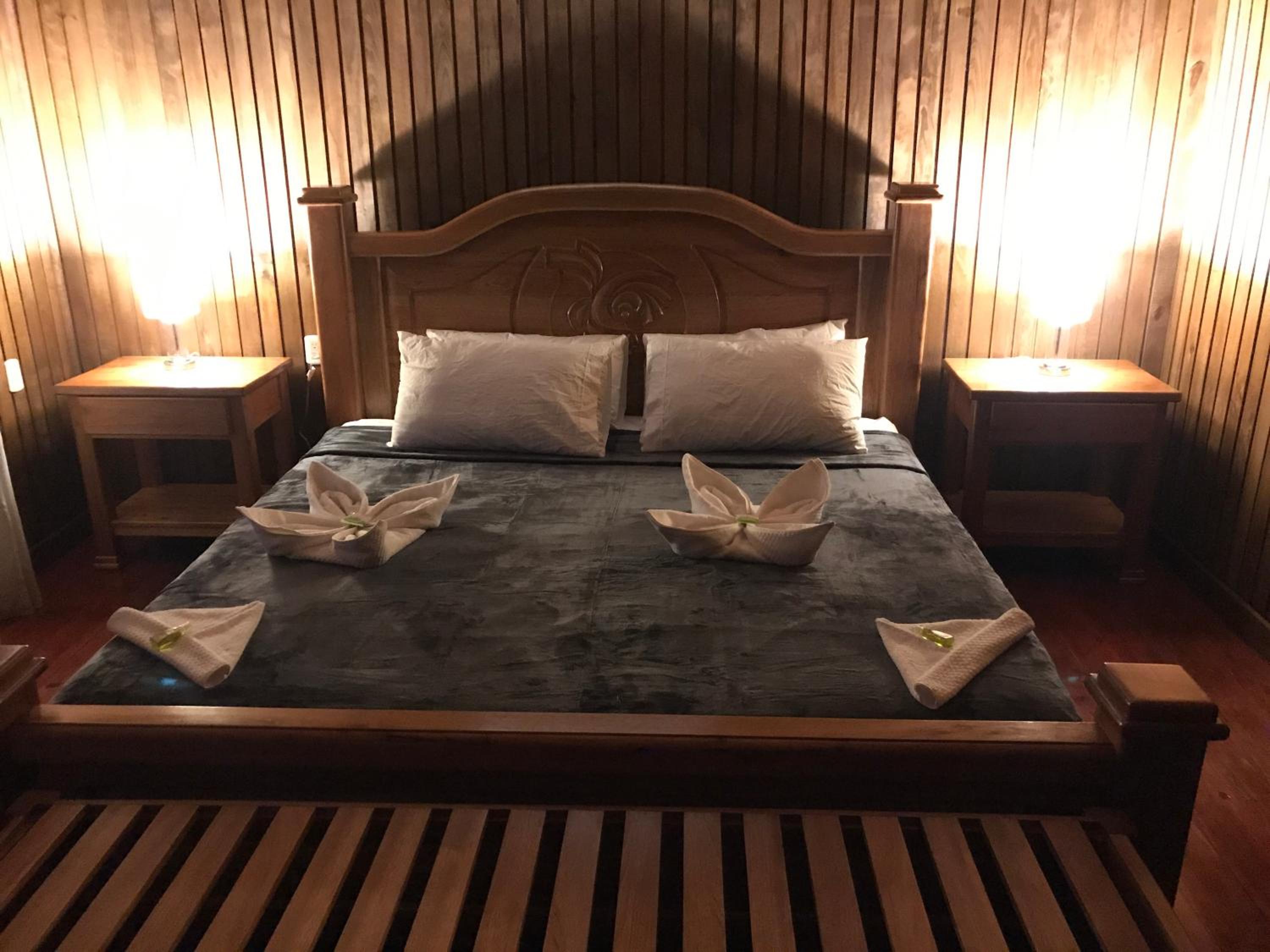 Deluxe King Room photo 2