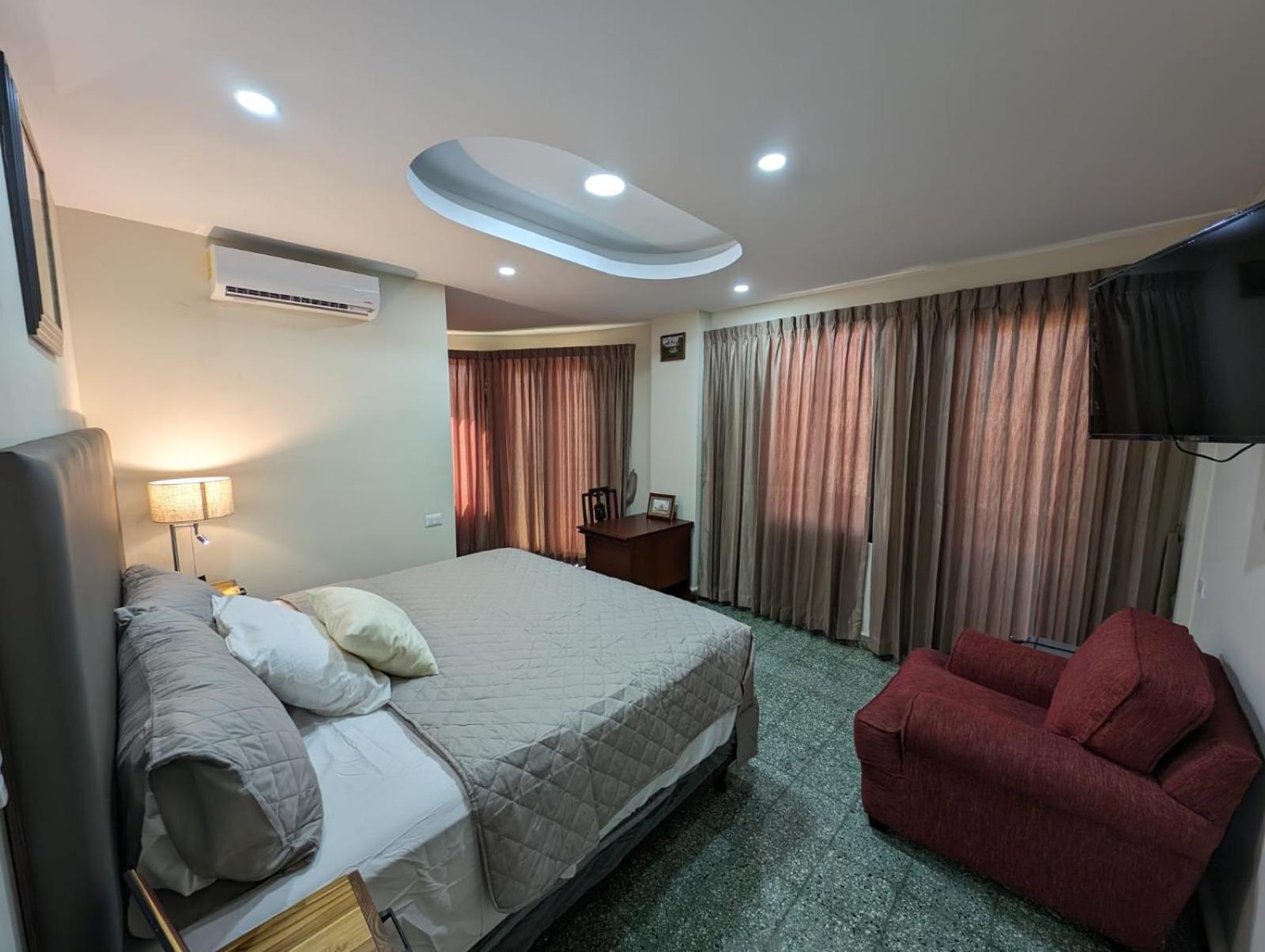 Standard King Room
