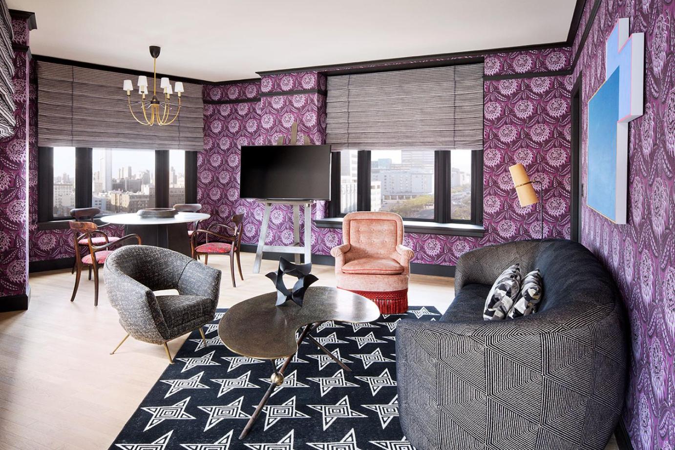 Premier Suite, 1 Bedroom Suite, 1 King, City view - Photo 1