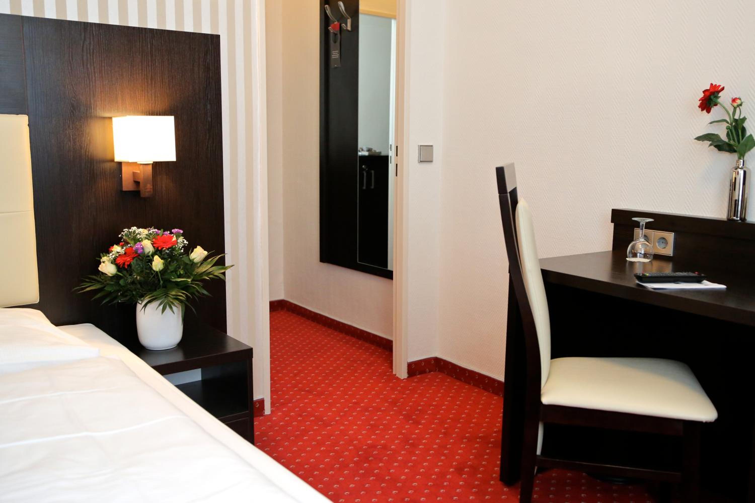 Standard Single Room photo 2