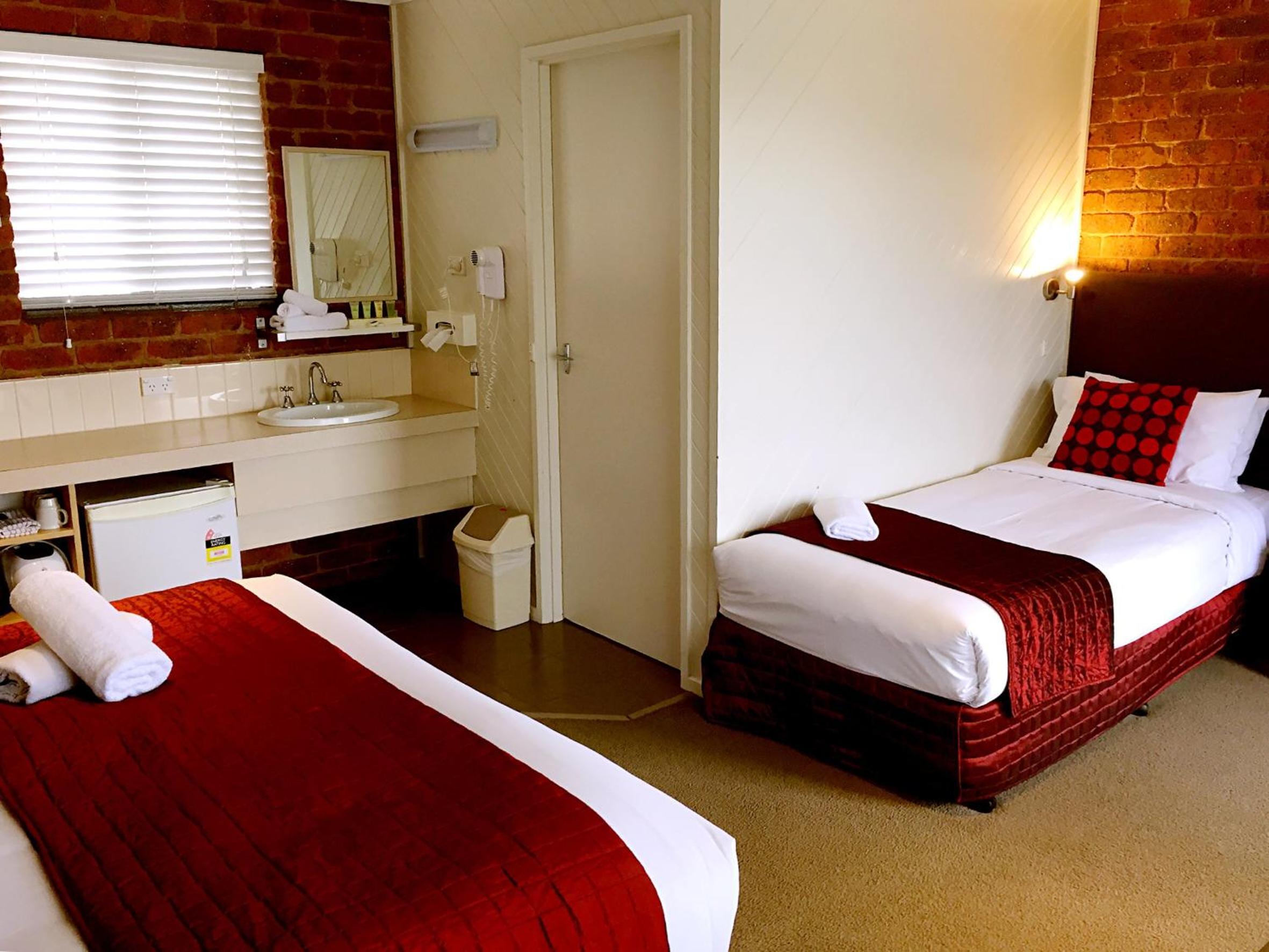 Deluxe Twin Room - Photo 3