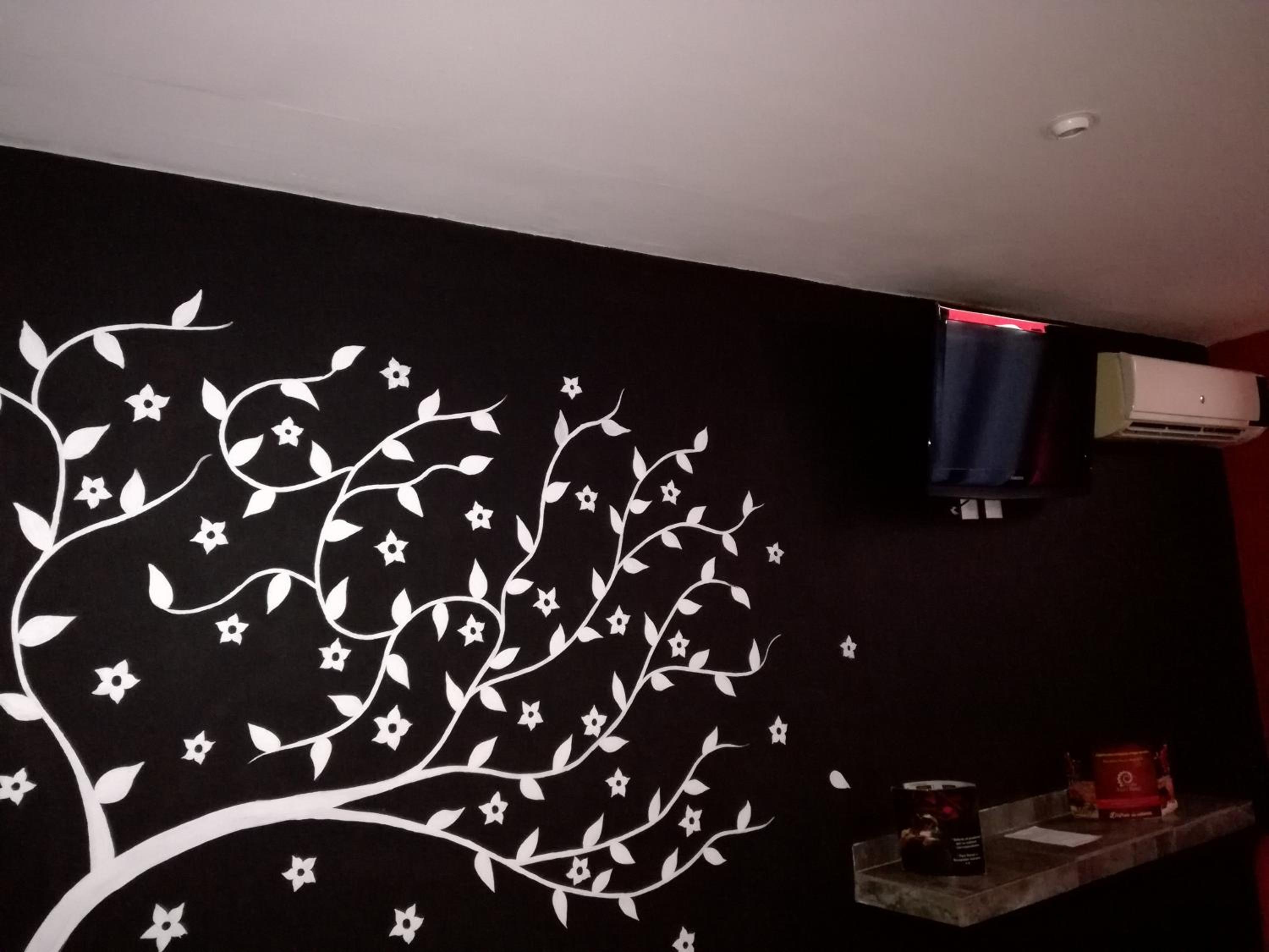 Deluxe King Room photo 2
