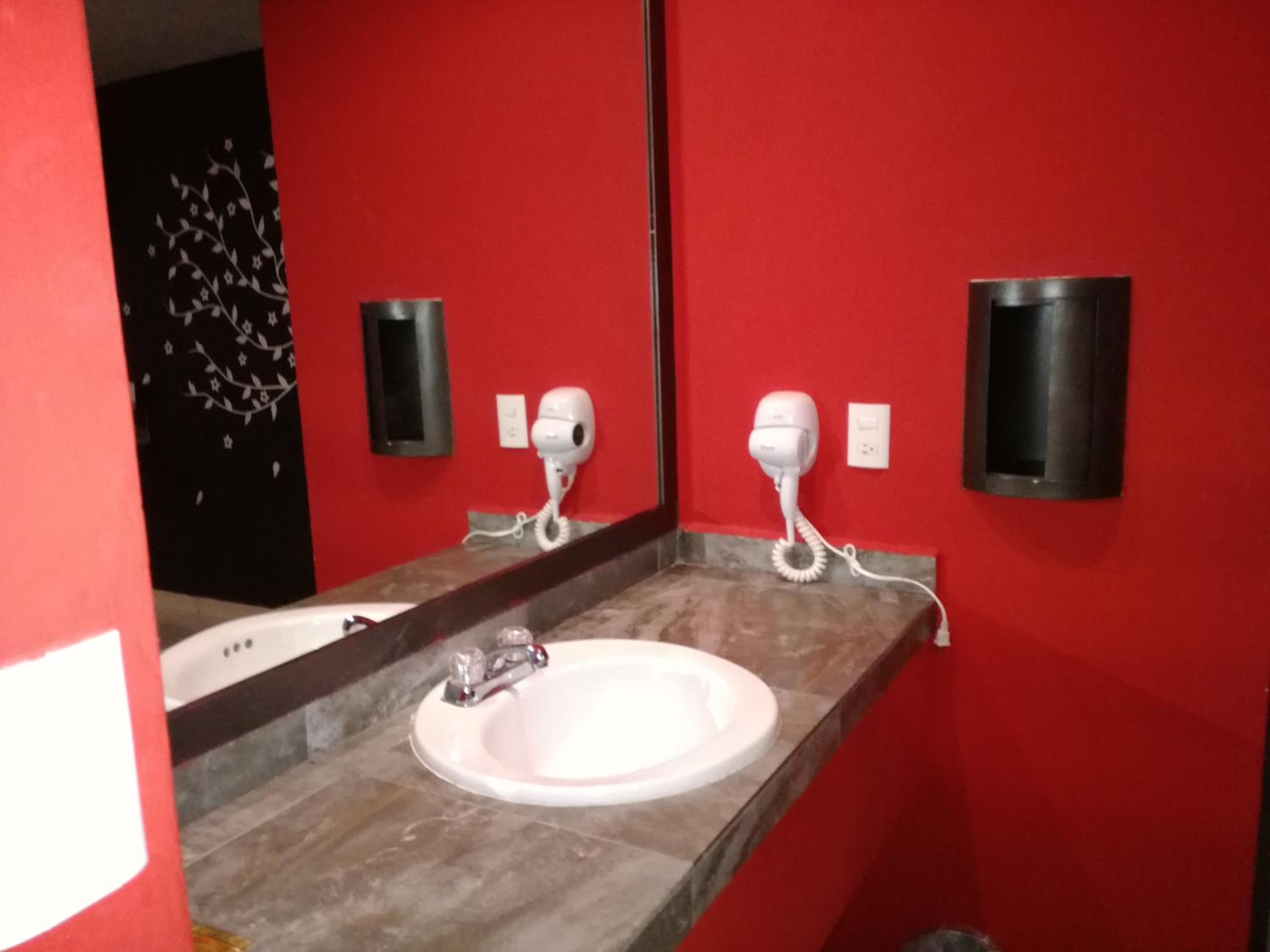 Deluxe King Room photo 3