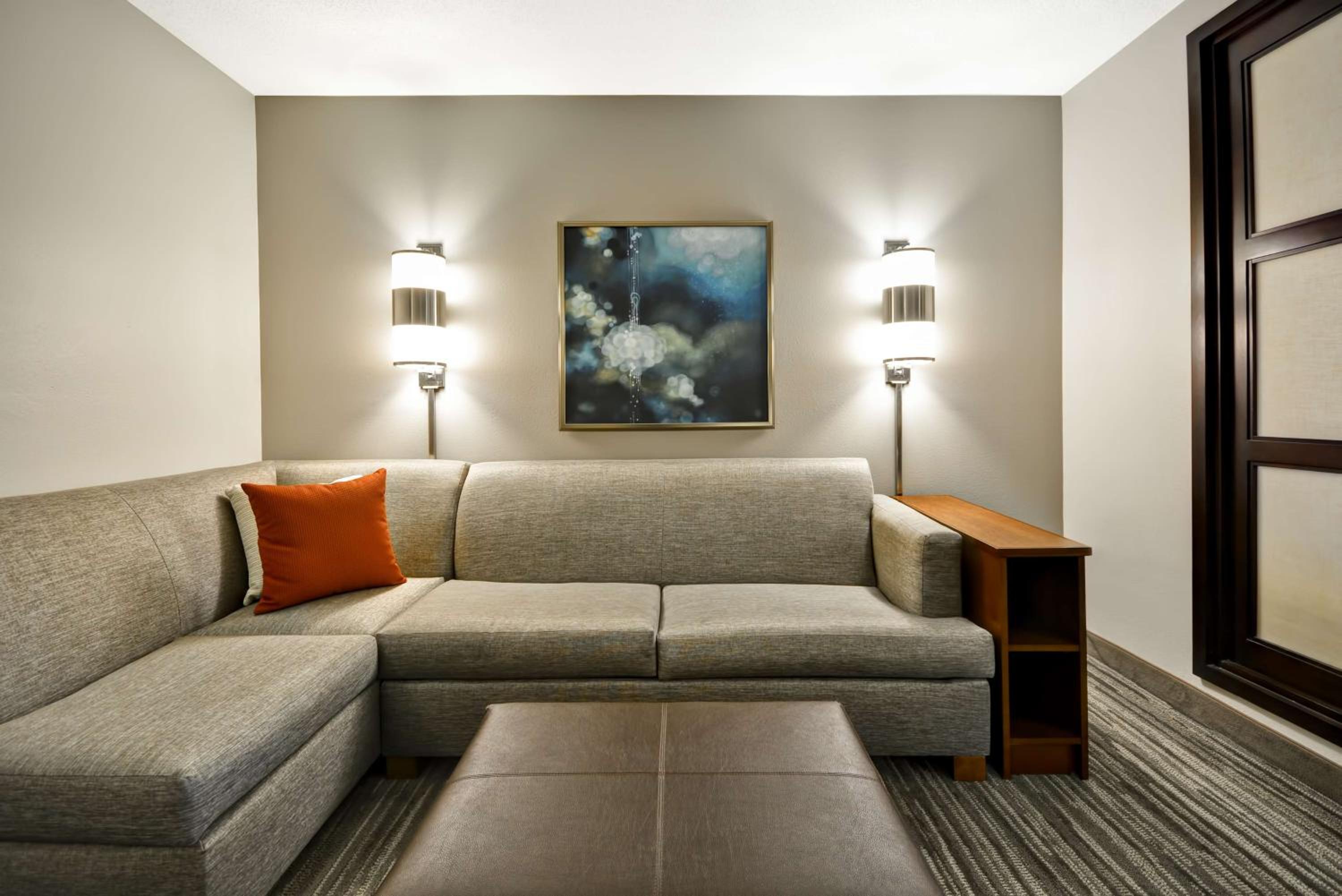 Double Room with Two Double Beds and Sofa Bed - Photo 8