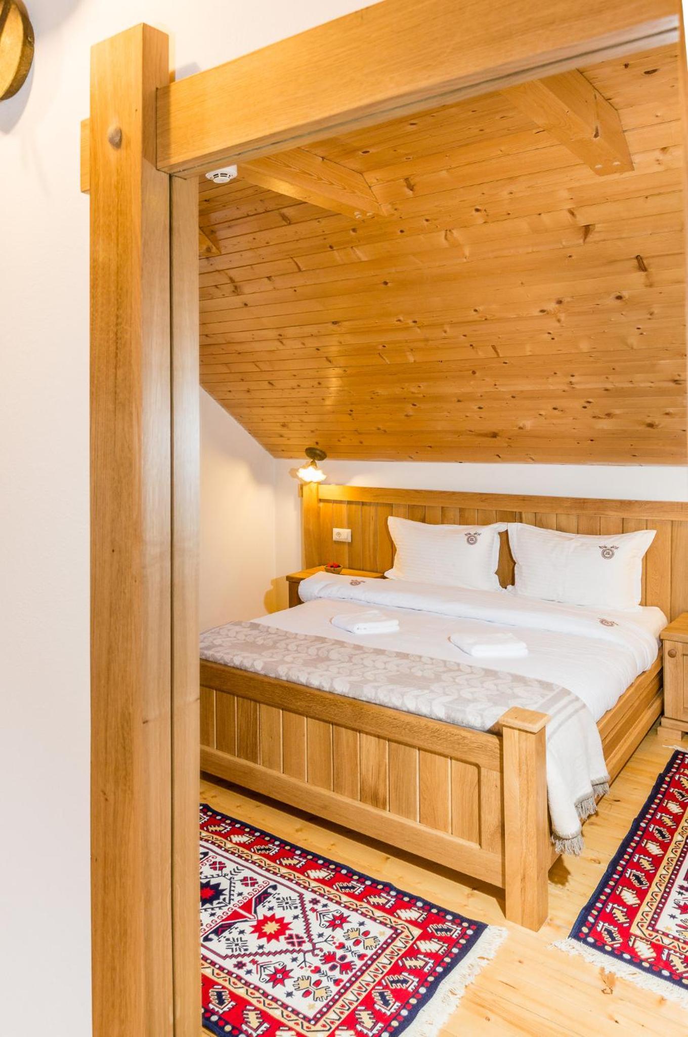 Budget Double Room photo 1