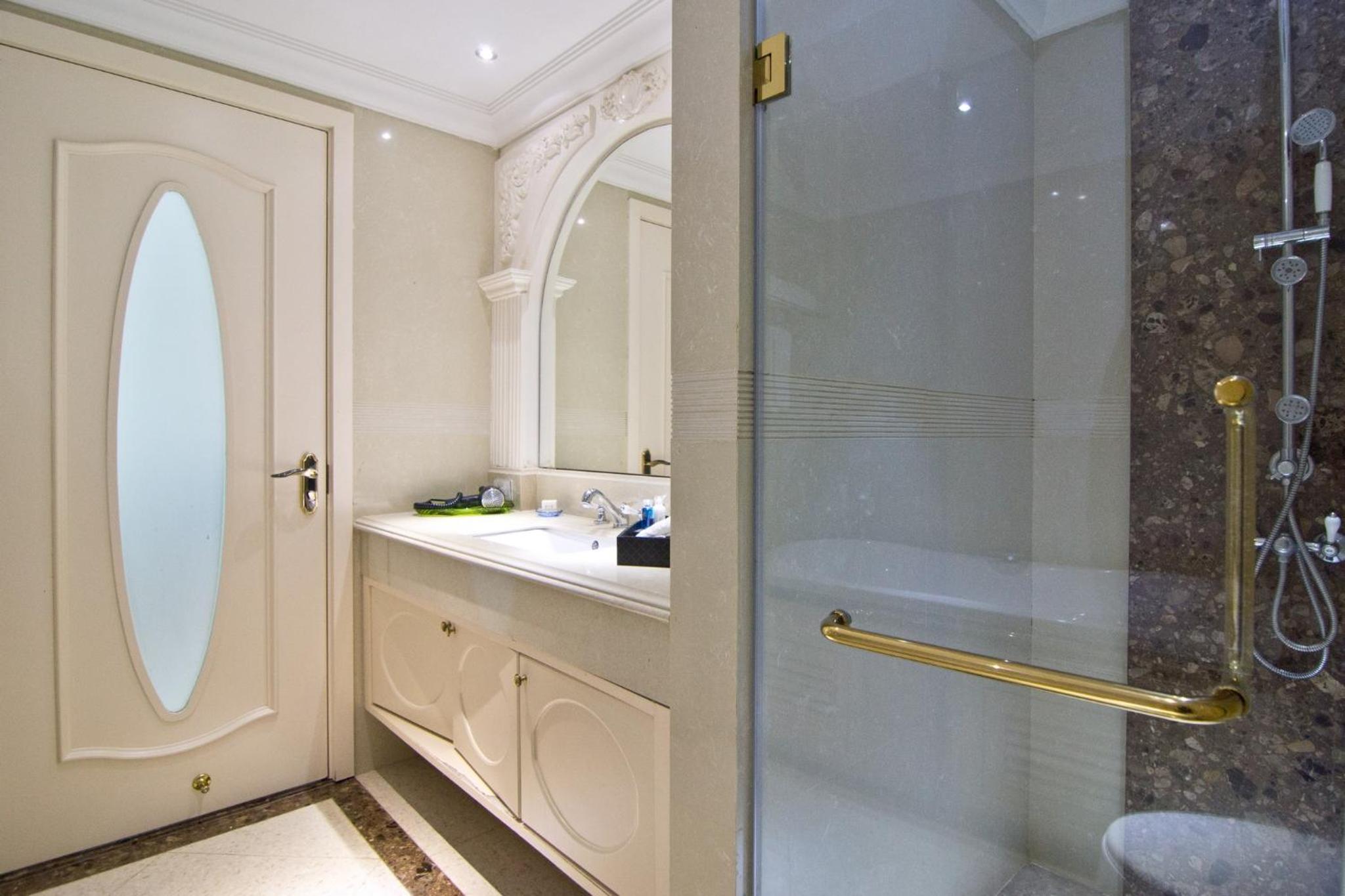 Superior Double Room - Photo 13
