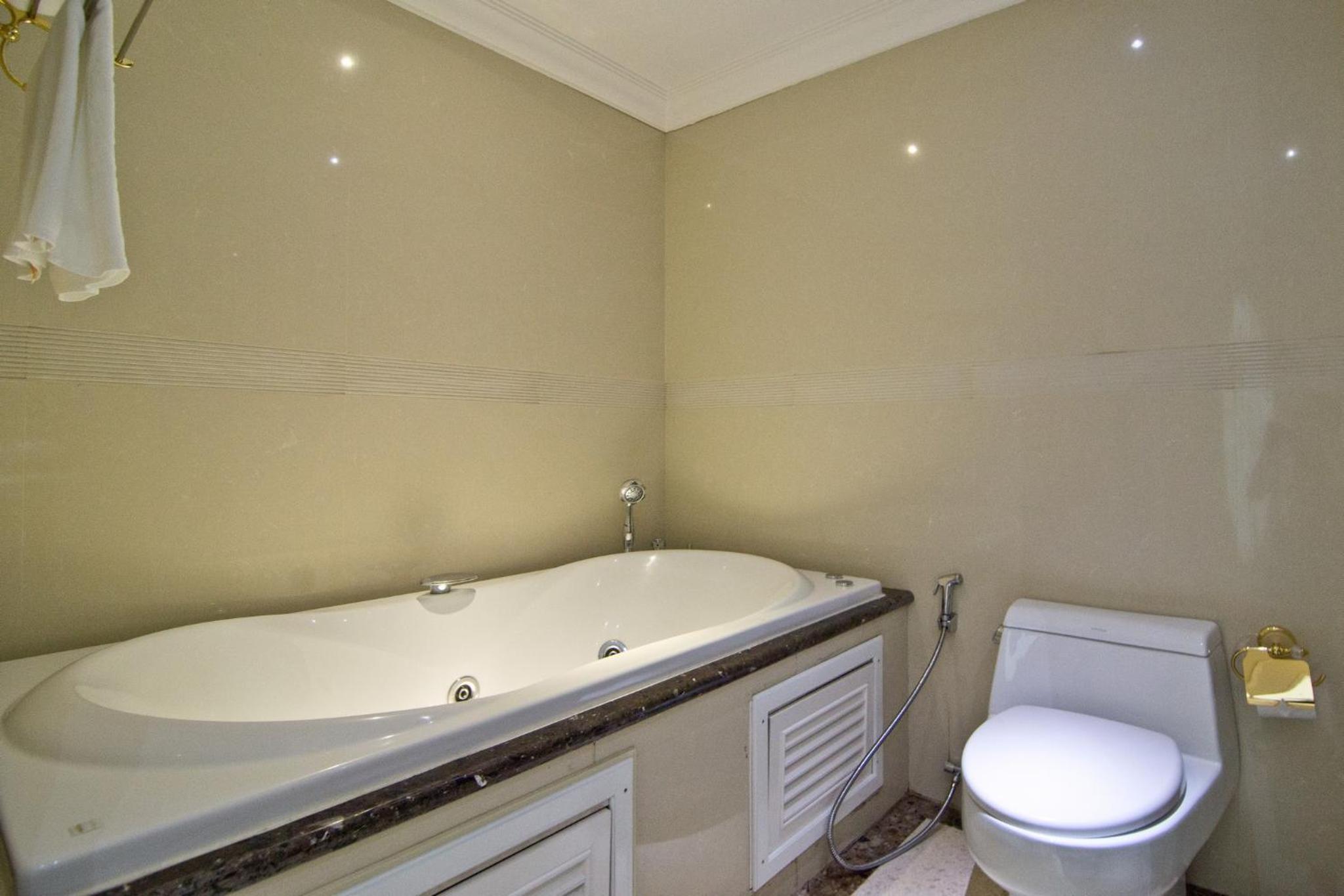Deluxe Double Room with Sea View - Photo 16
