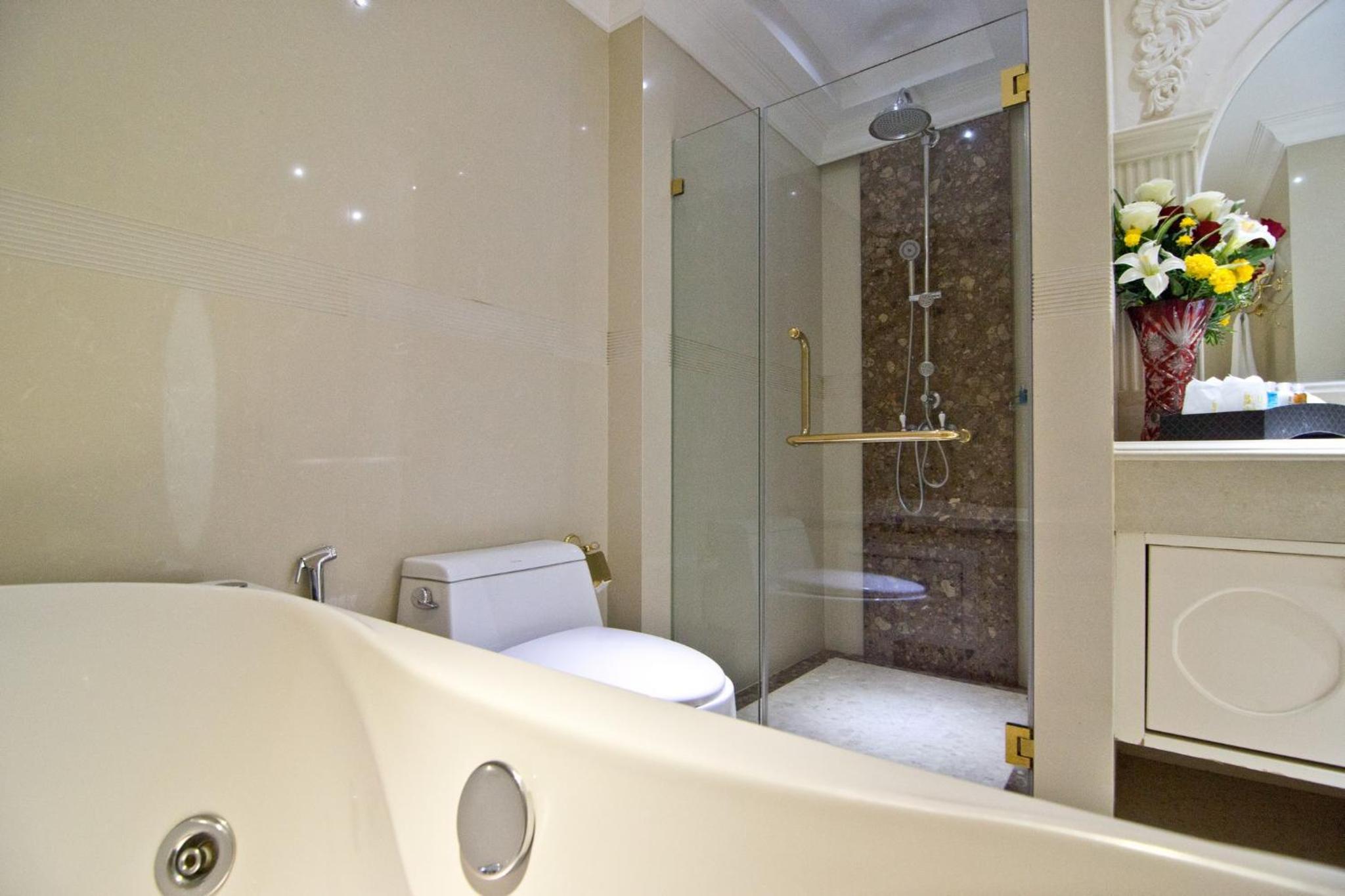 Deluxe Double Room with Sea View - Photo 17