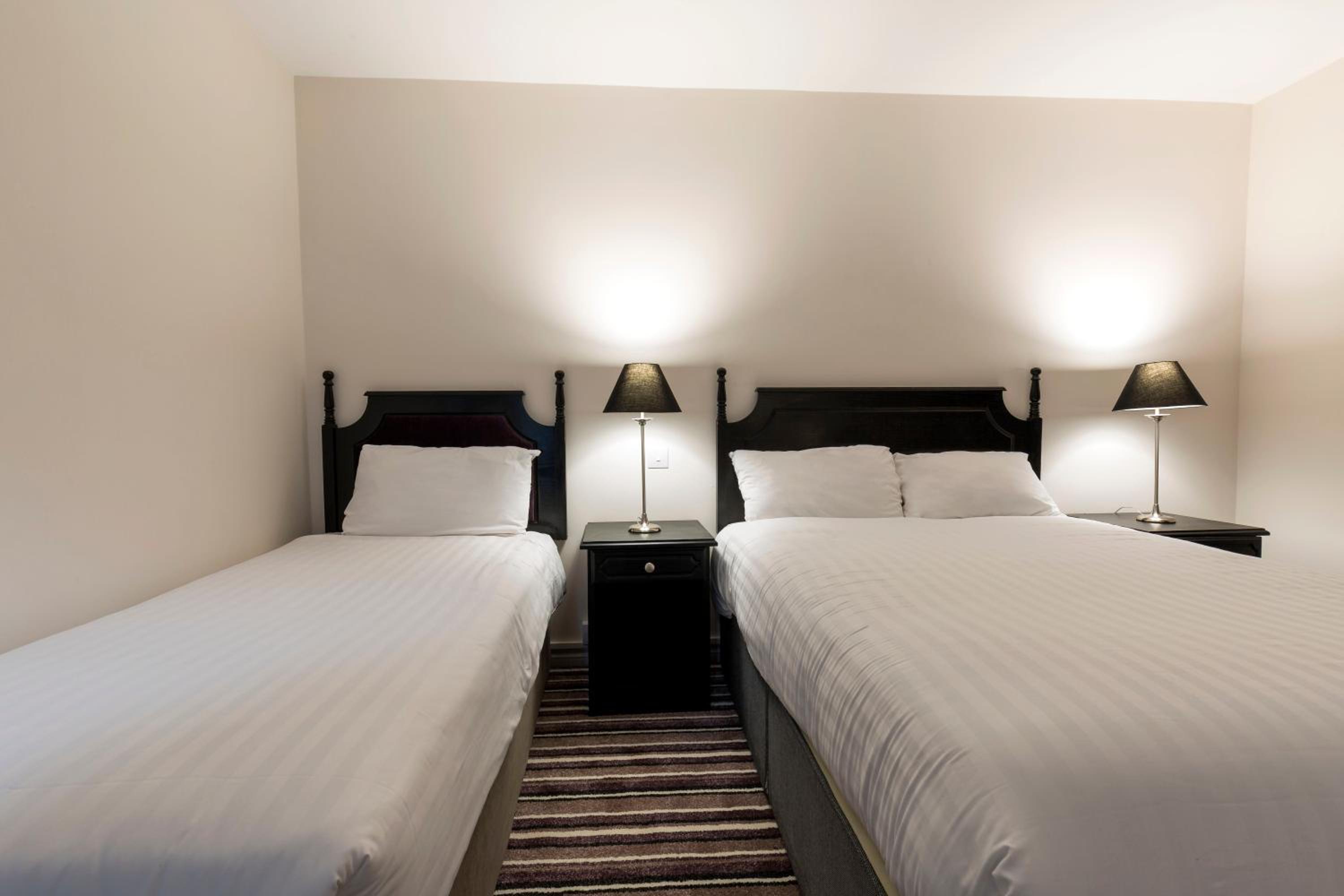 Double single room 