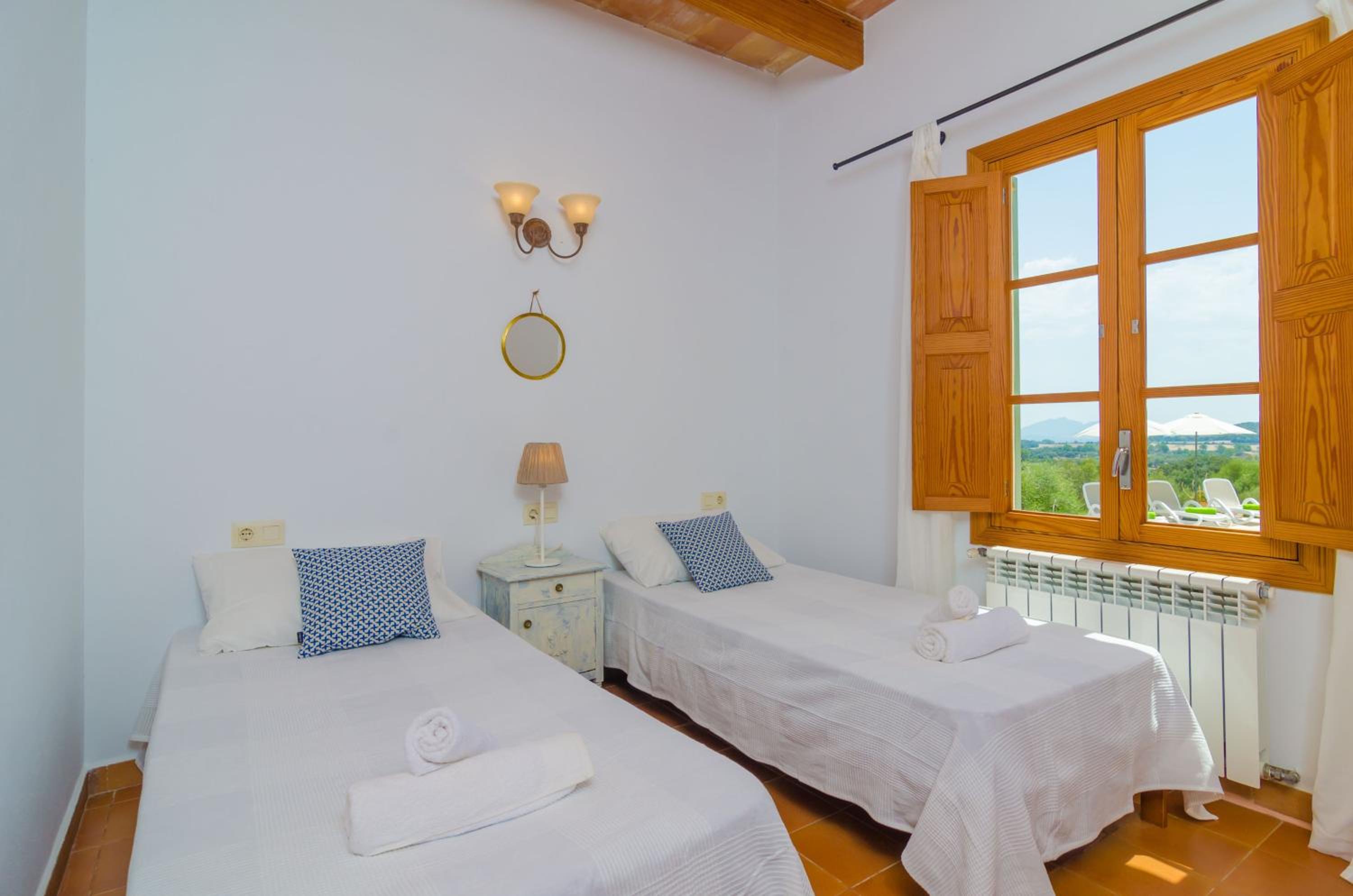 Three-Bedroom Villa photo 3