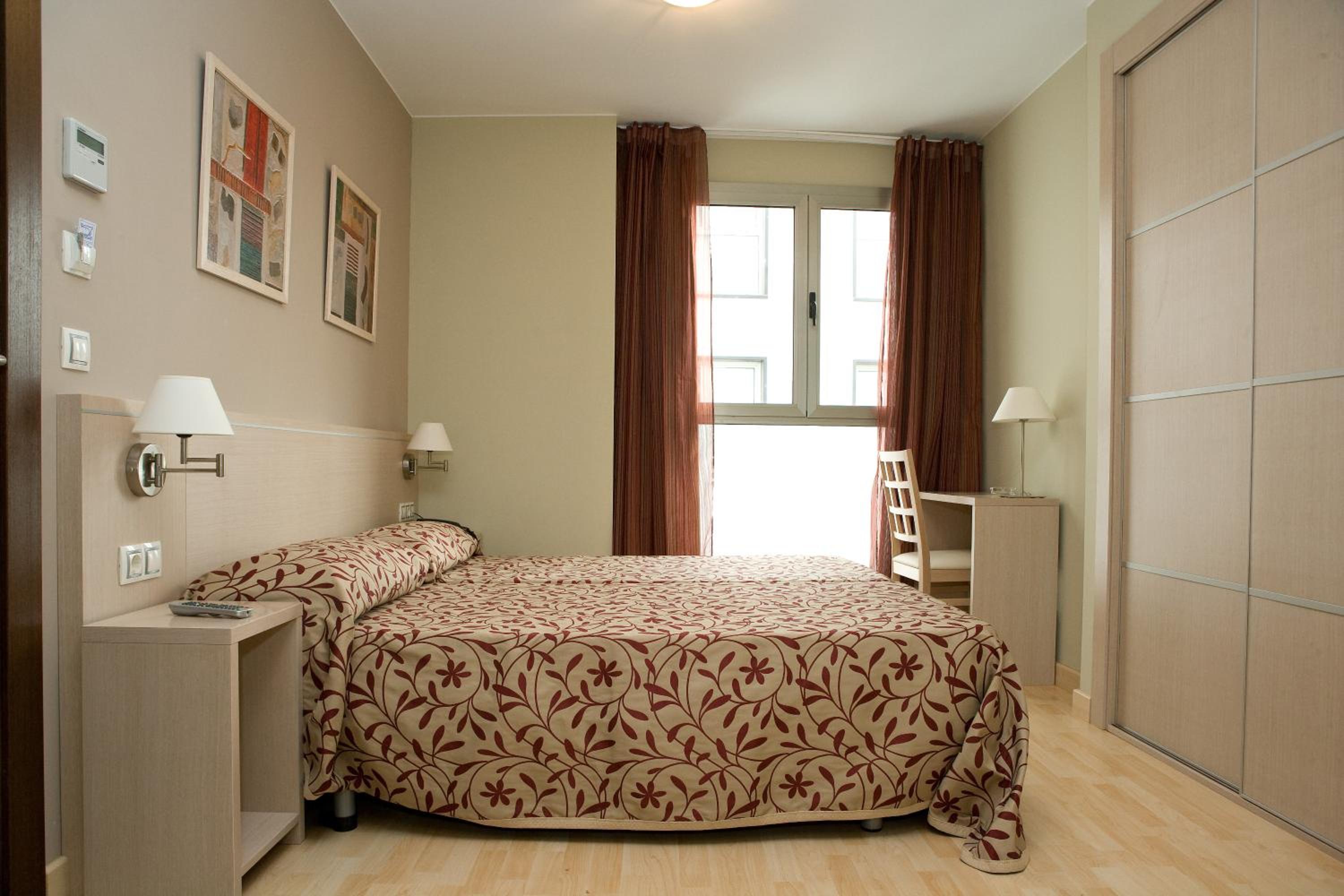 Double or Twin Room - Photo 1