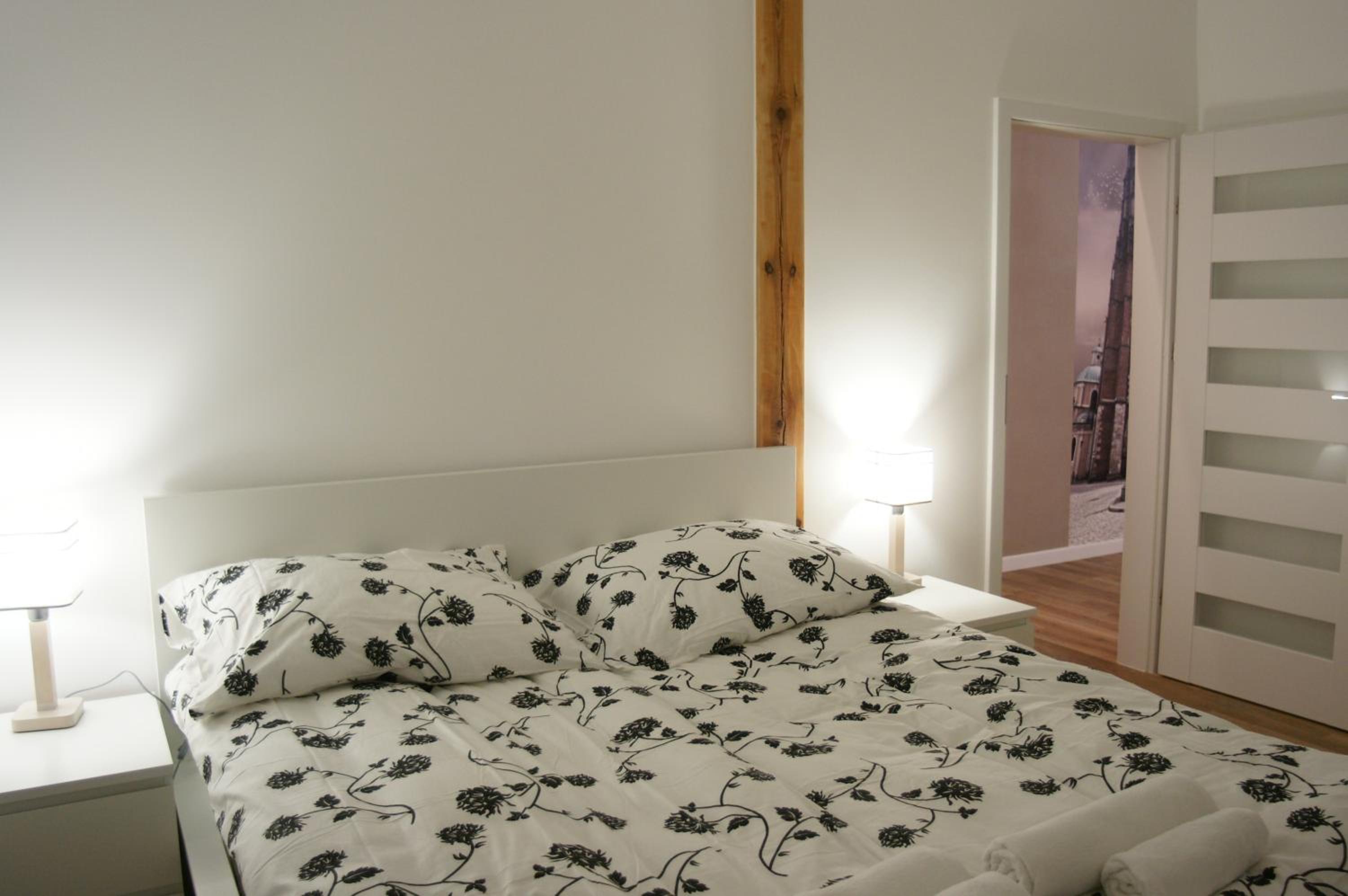 Deluxe Apartment - Photo 8